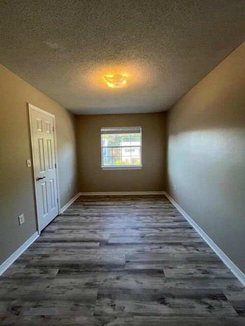 LIVEOAK S/D - Residential Lease