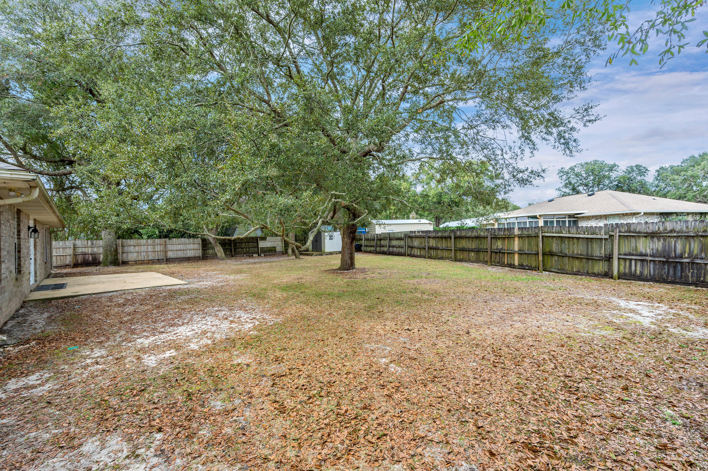 ROBLEDAL ESTATES UNIT 5 1ST ADDN - Residential