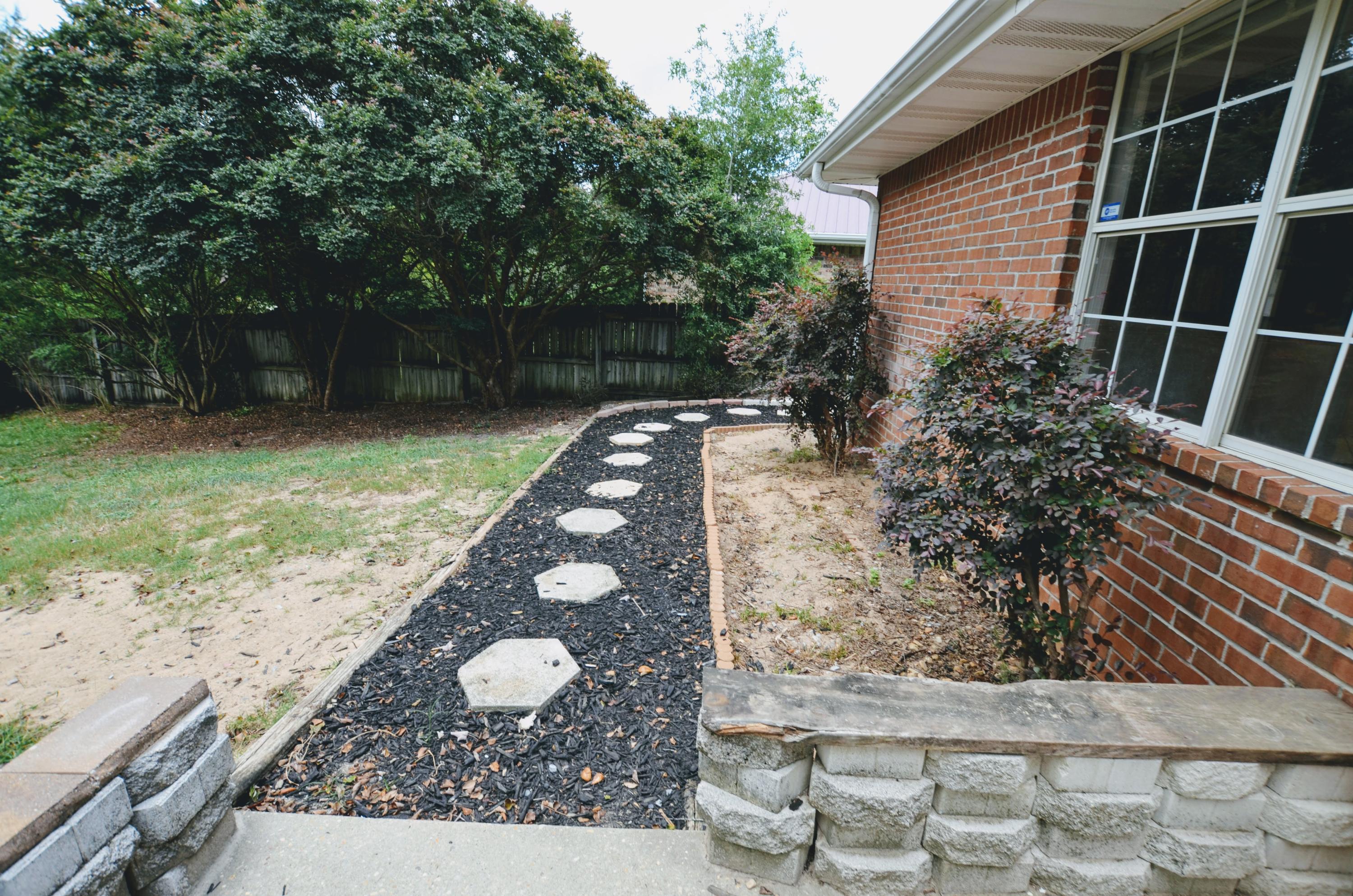 CHEROKEE BEND S/D PH 2 - Residential