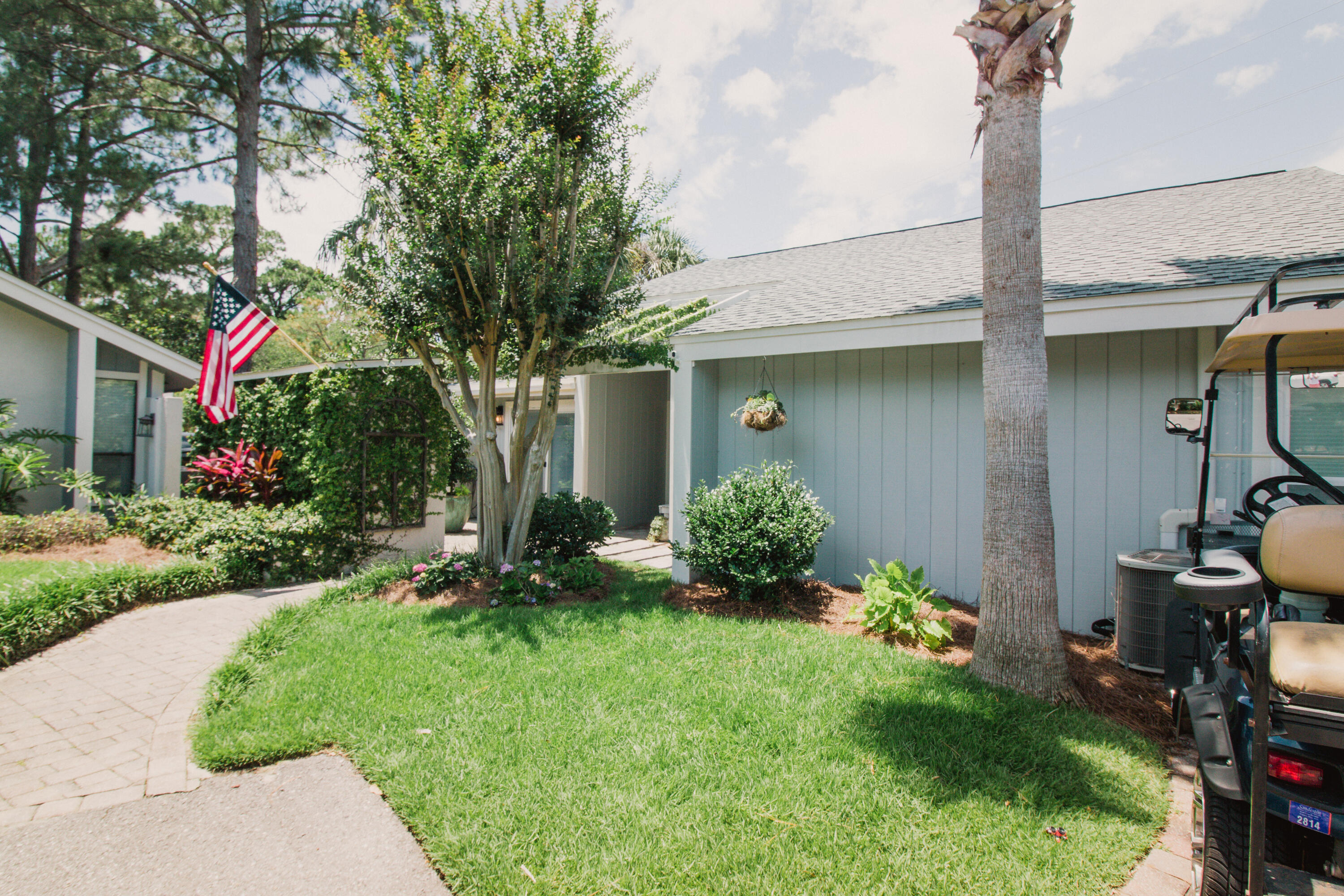 LINKSIDE VILLAGE UNIT 2 - Residential