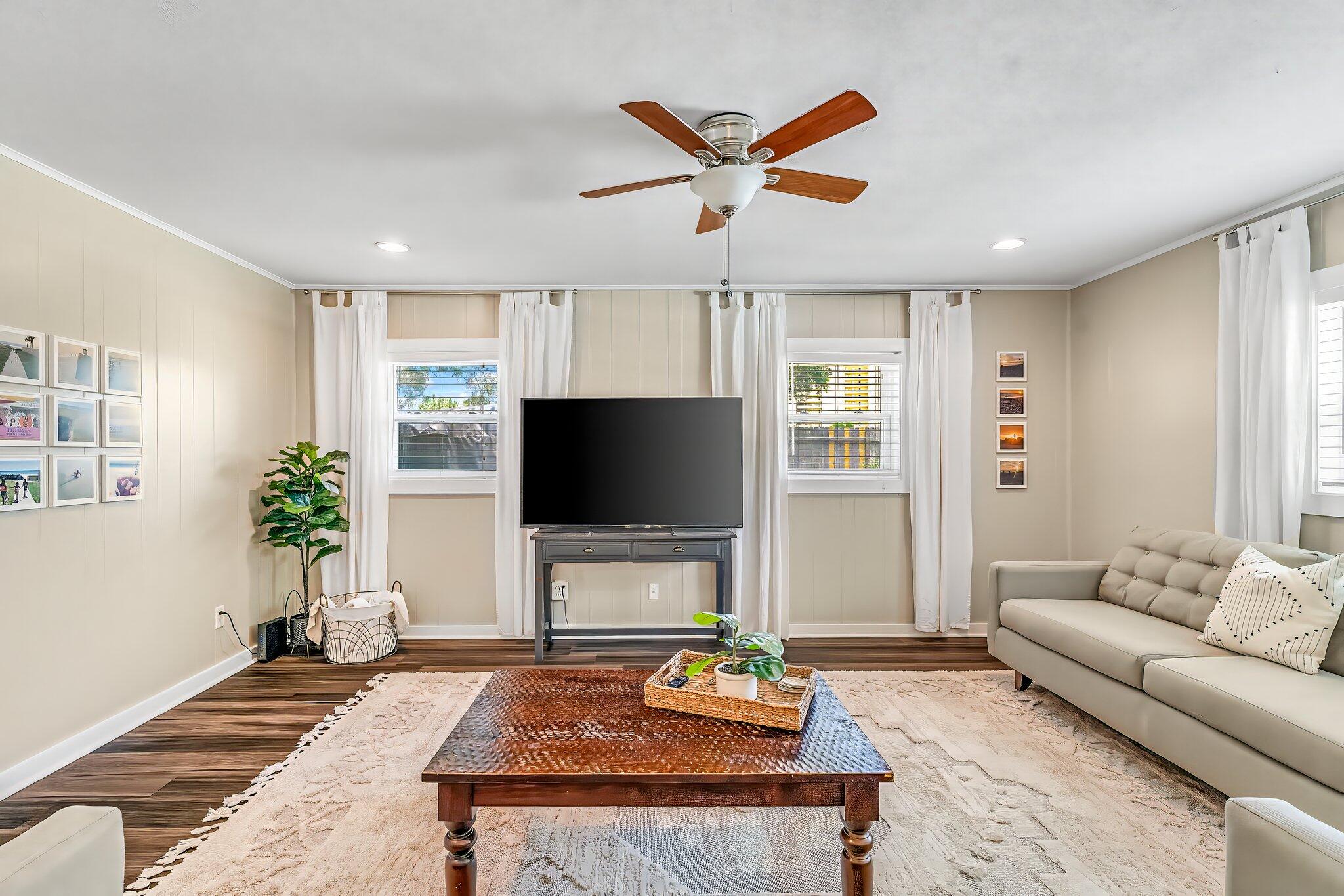 Suntime Beach U-1 - Residential