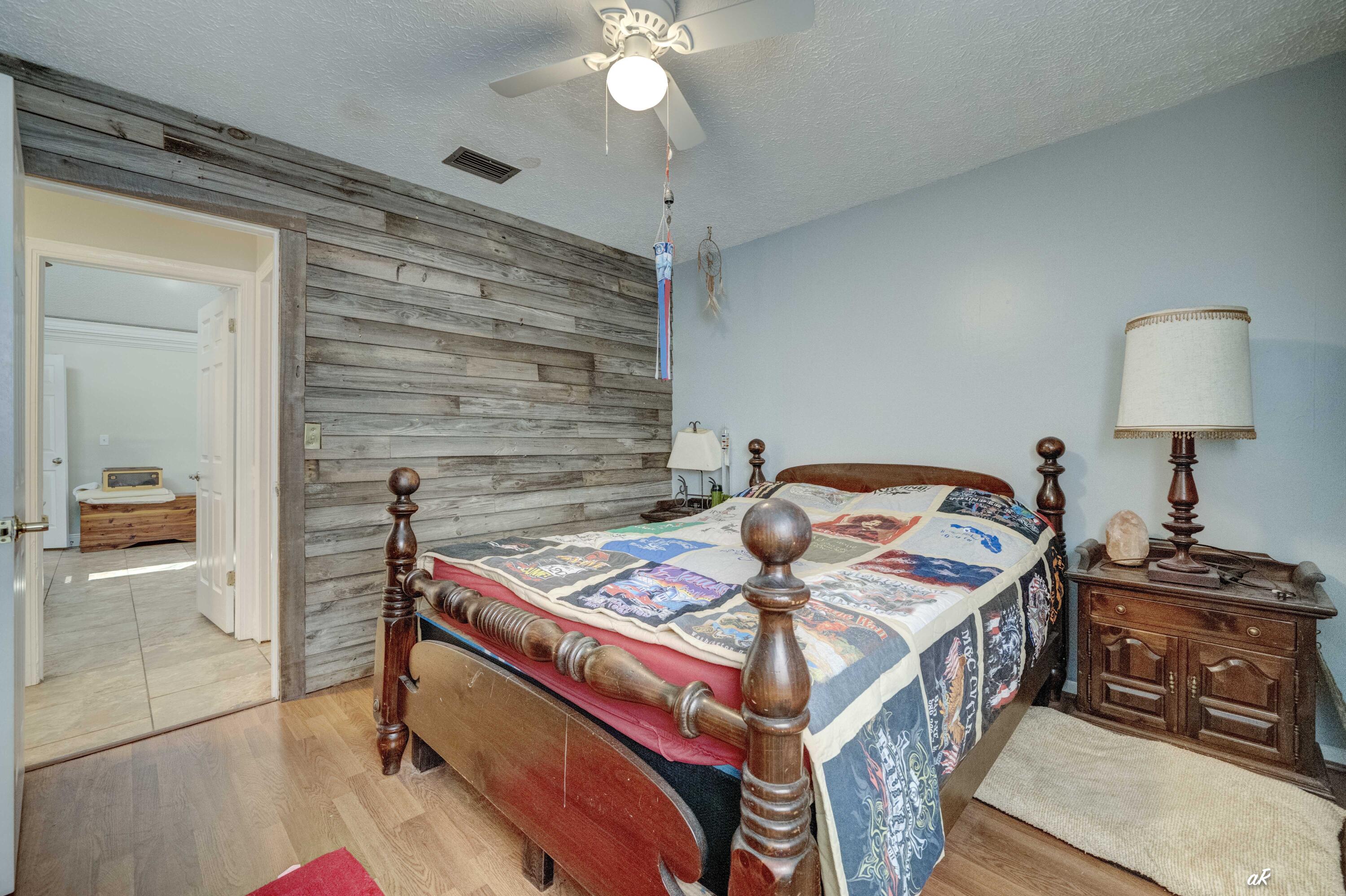 GLEN FOREST REPLAT - Residential