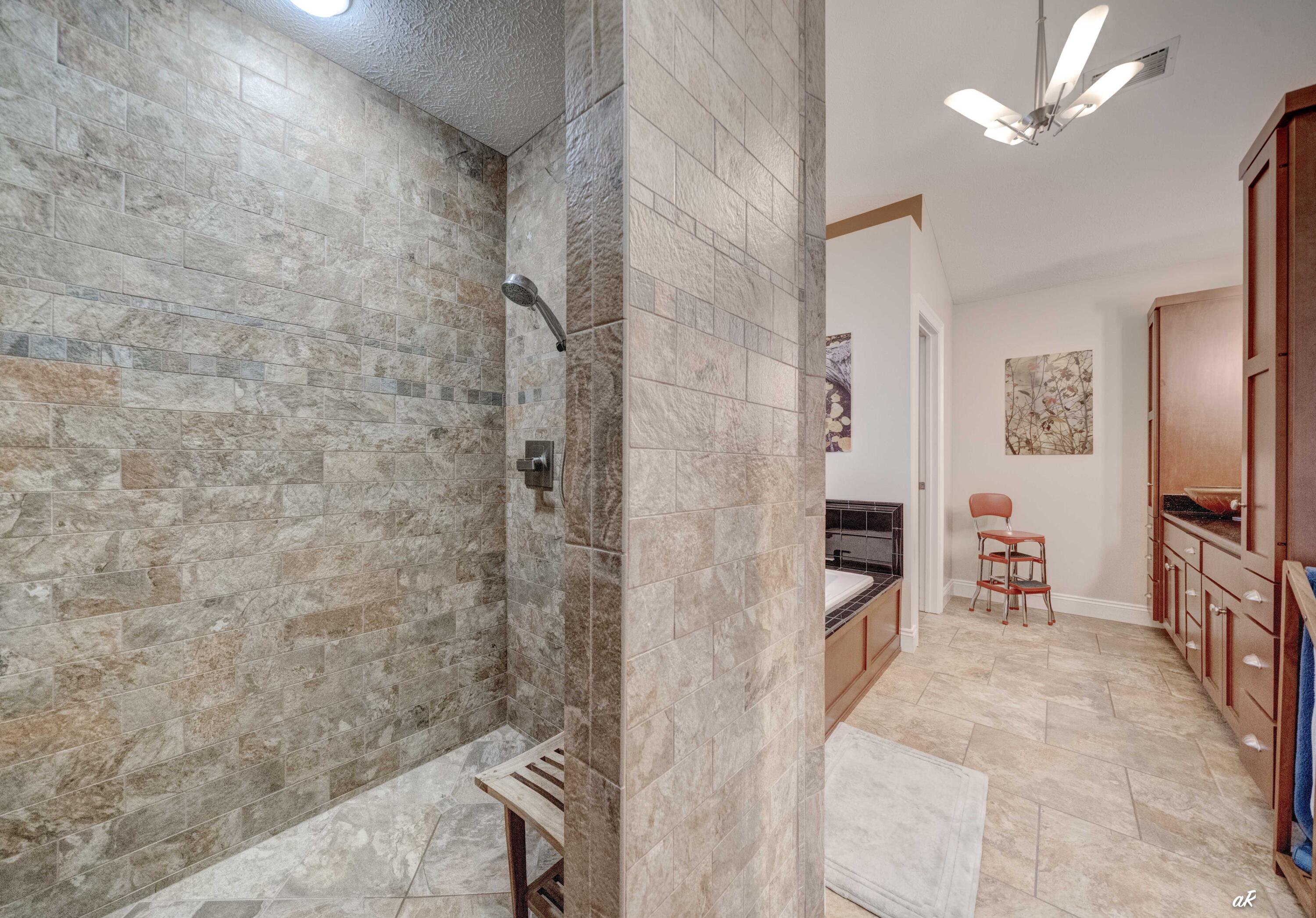GLEN FOREST REPLAT - Residential
