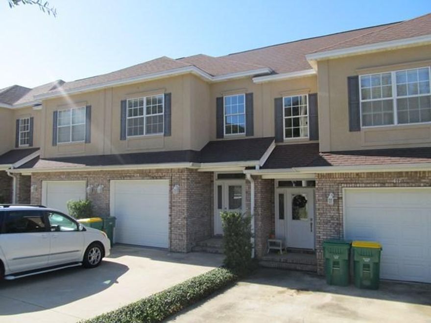 This maintenance free and well insulated townhouse is going to make your life a whole lot easier. In a close community surrounded by nature with a communal gazebo and to enjoy a yard you never have to cut! It is a 3 minute drive/10 minute walk to the incredible Turkey Creek facilities with a large pavilion perfect for birthday parties and a beautiful long boardwalk winding over the large creek with informative nature and wildlife markers and swimming decks. The home itself is the perfect blend of functional and spacious. You enter into a tiled foyer leading into the open living and kitchen area. The living space is carpeted with a beautiful fireplace.
