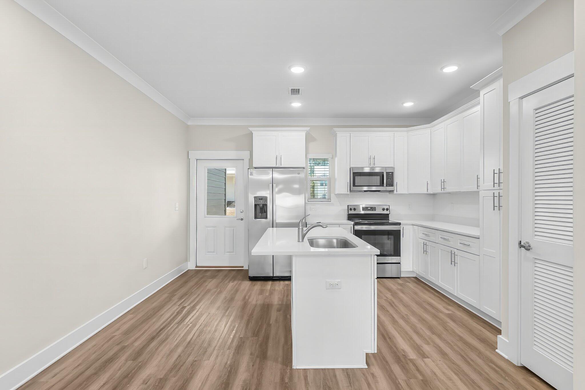 VERANDAS AT FREEPORT - Residential