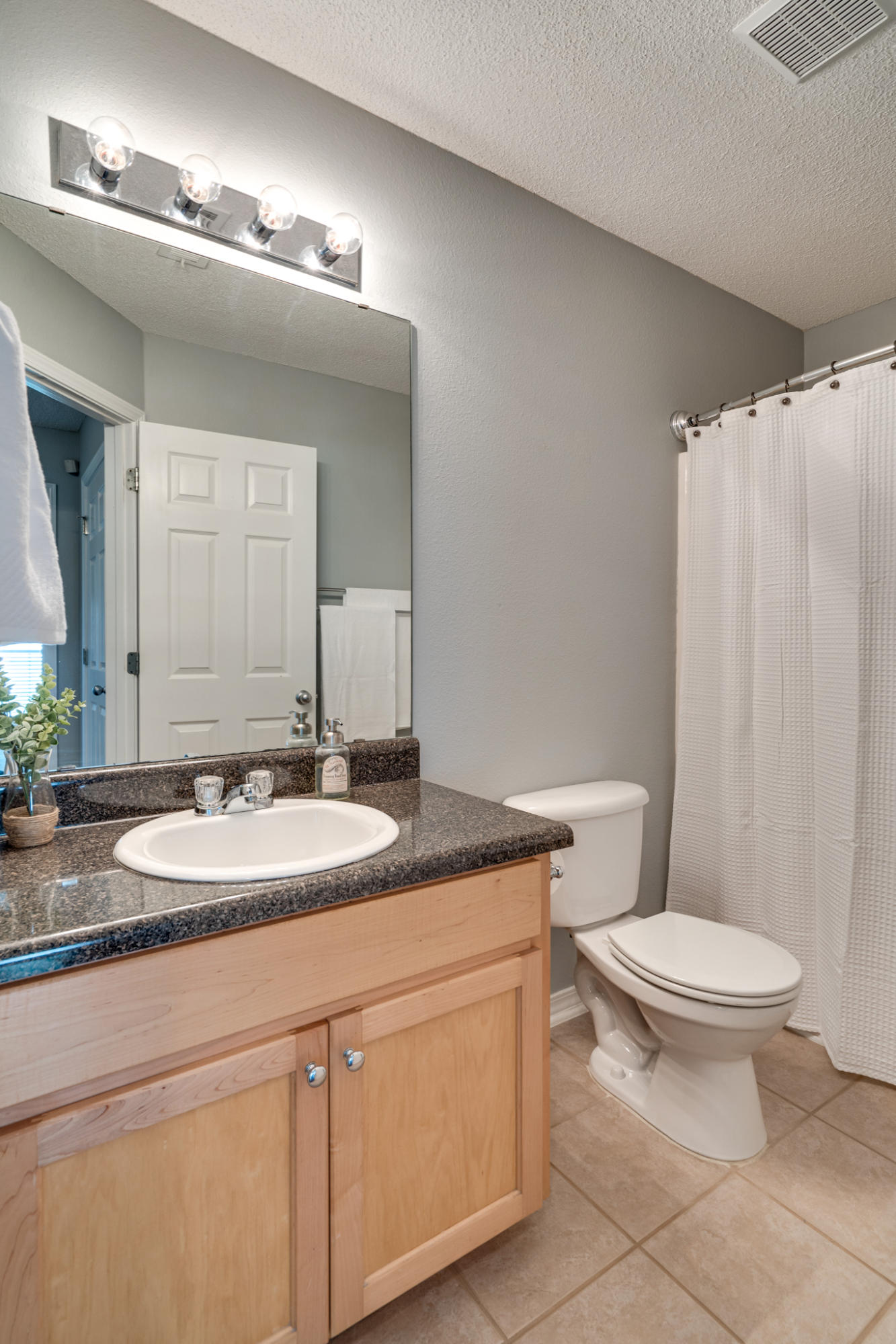 HOLLEY BY THE SEA - Residential