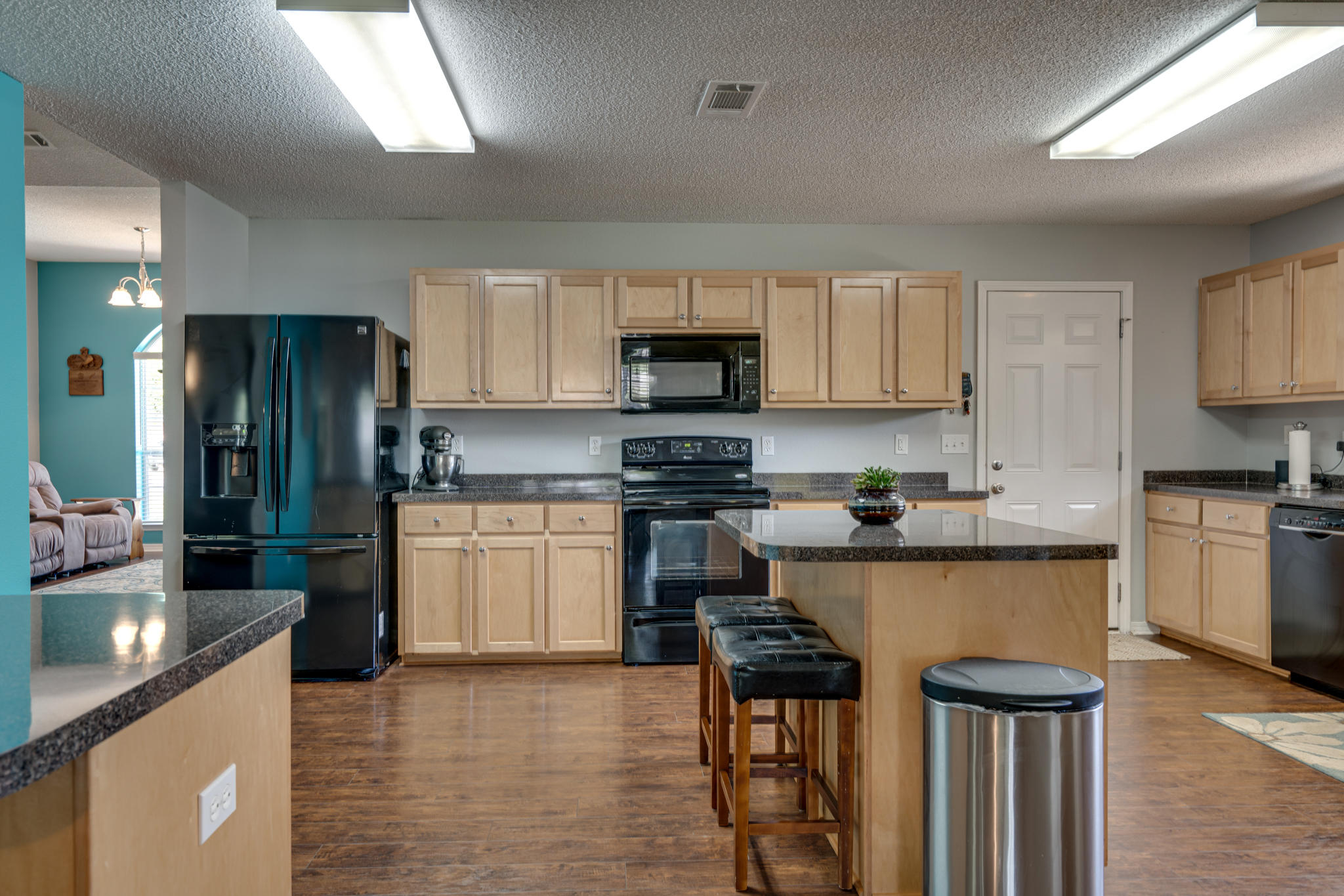 HOLLEY BY THE SEA - Residential