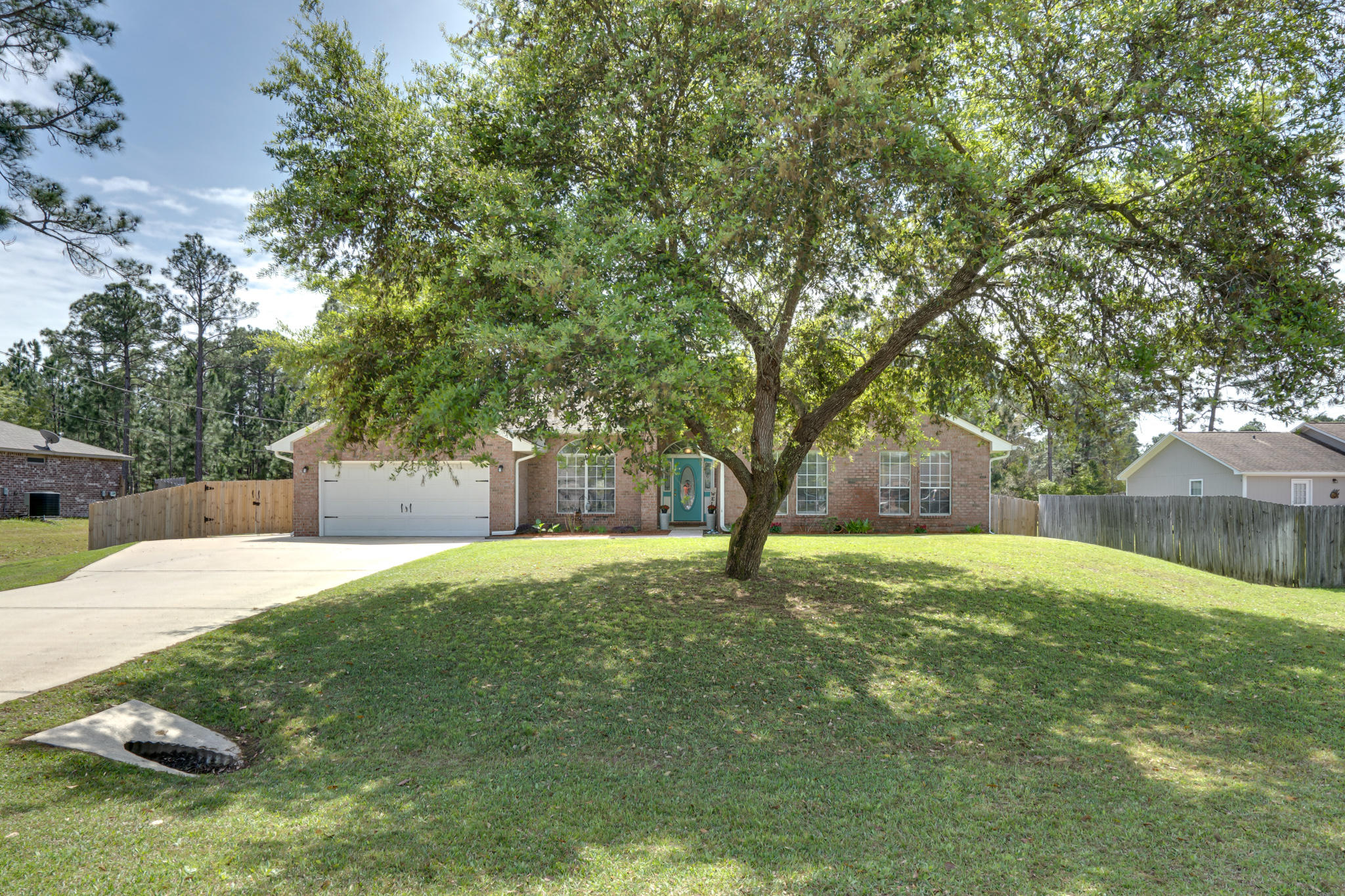 HOLLEY BY THE SEA - Residential