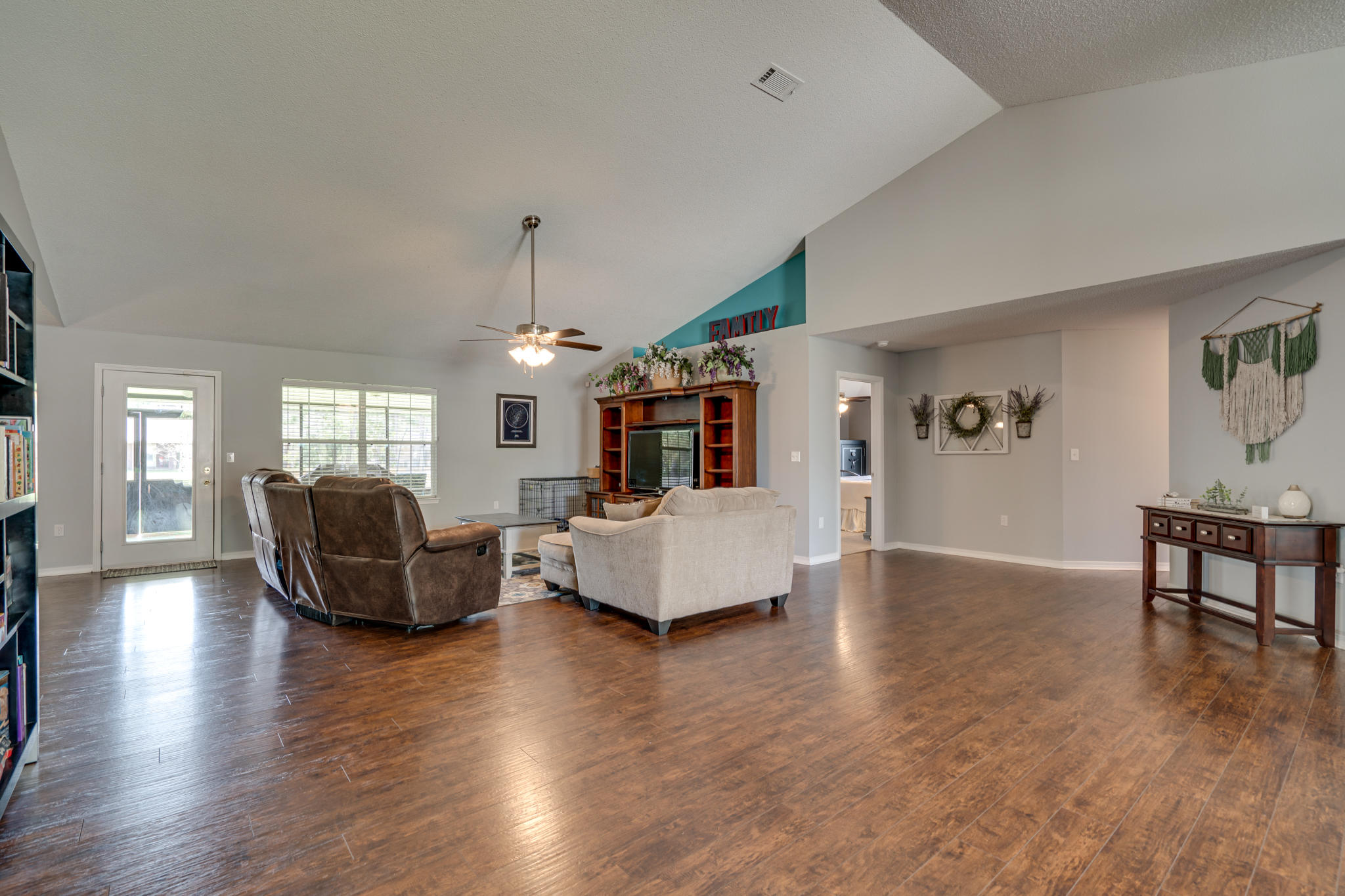 HOLLEY BY THE SEA - Residential