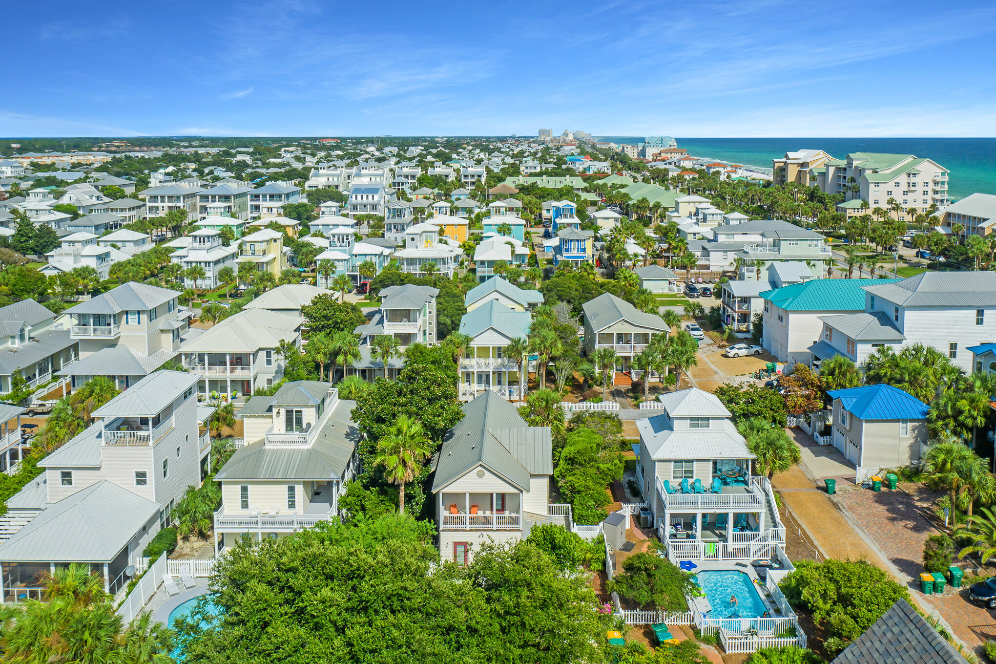 Courtyard at Crystal Beach - Residential