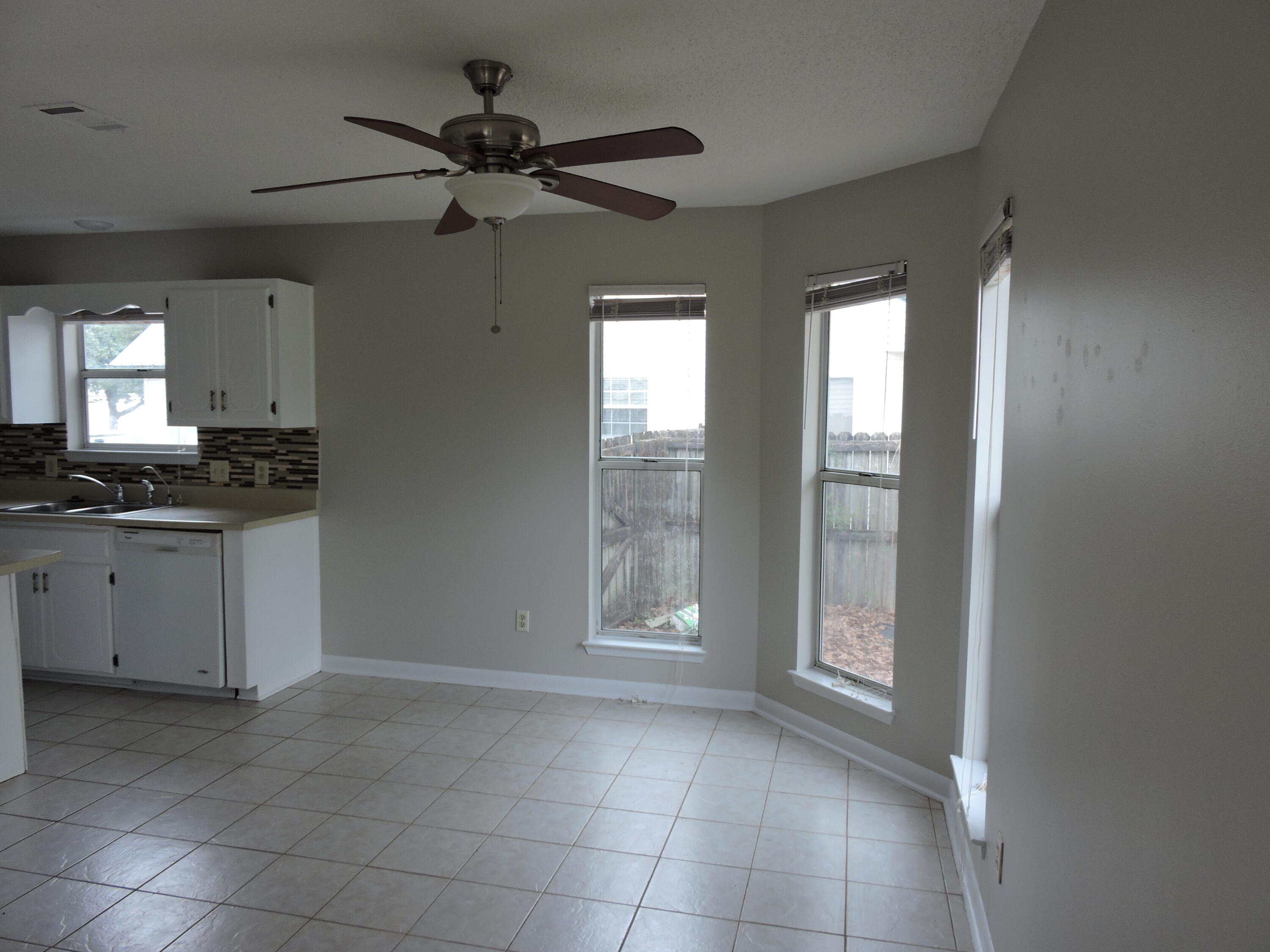 BEAVER CREEK PH 1 - Residential Lease