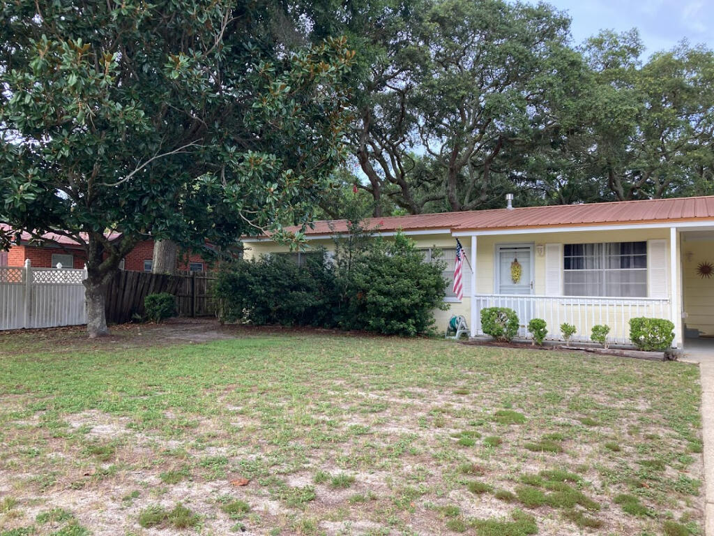 GARNIERS BEACH 7TH - Residential