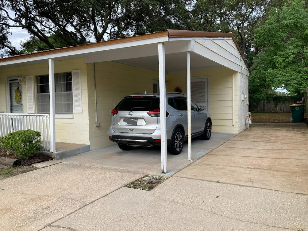 GARNIERS BEACH 7TH - Residential