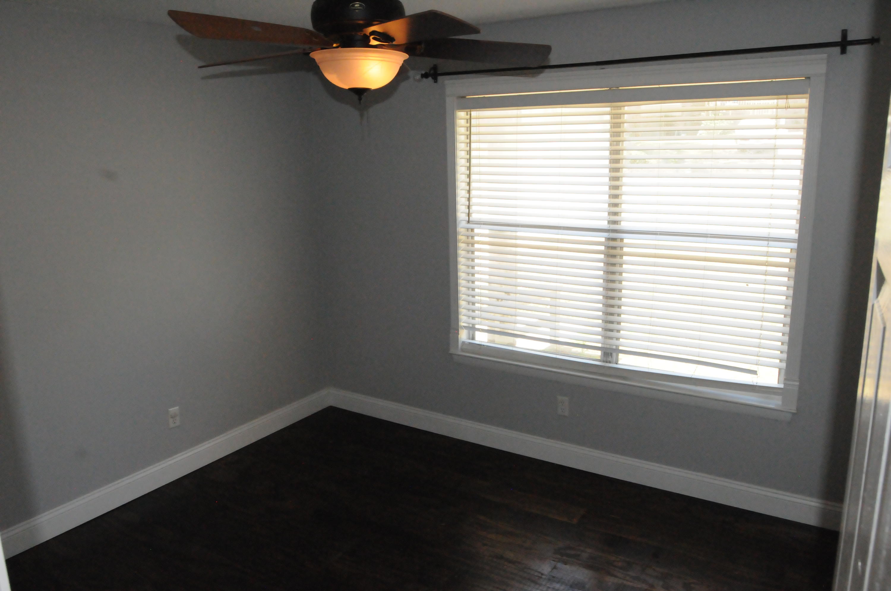 CREEKSIDE - Residential