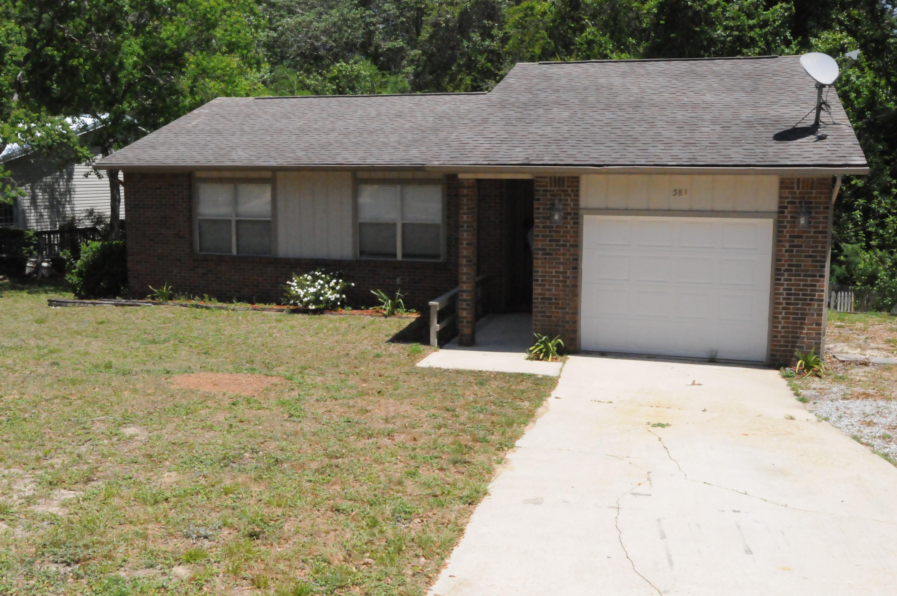 CREEKSIDE - Residential