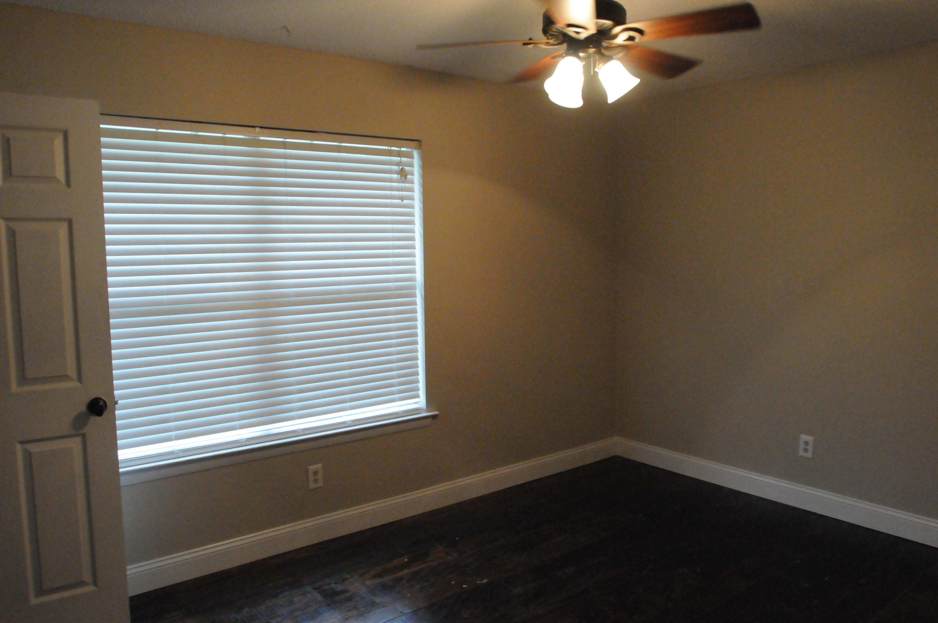 CREEKSIDE - Residential