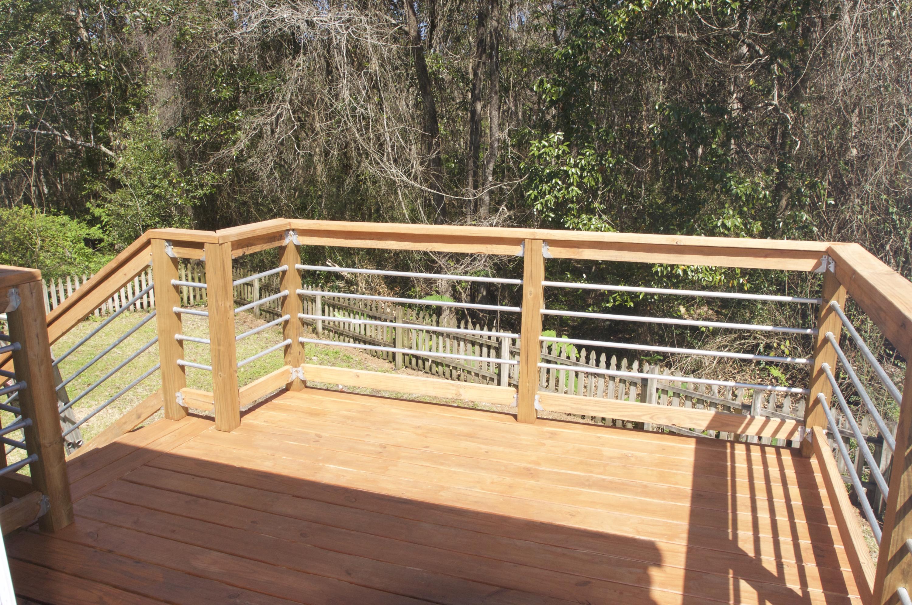 CREEKSIDE - Residential