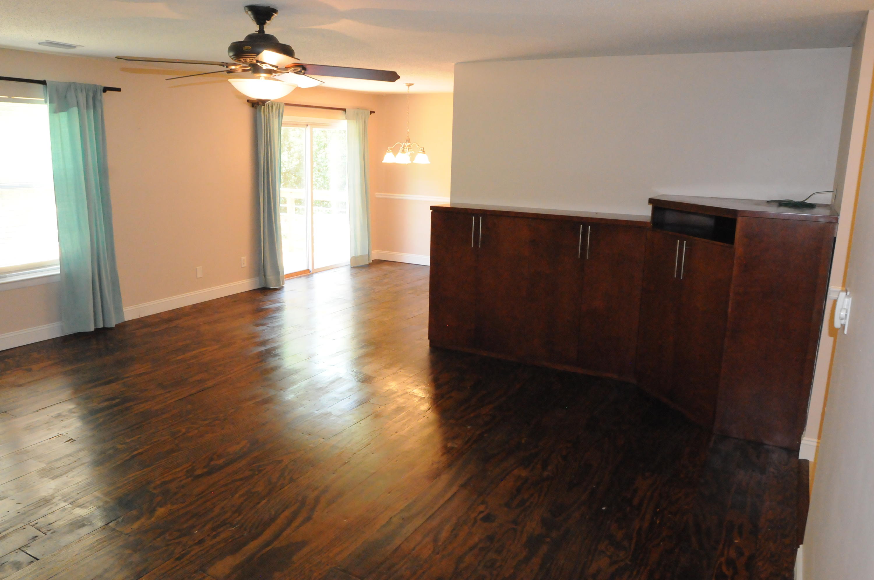 CREEKSIDE - Residential