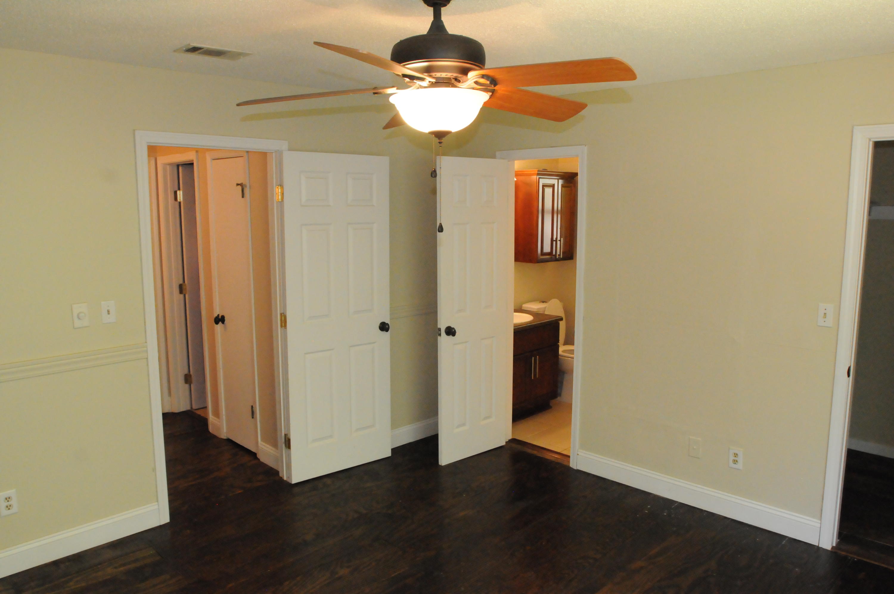 CREEKSIDE - Residential