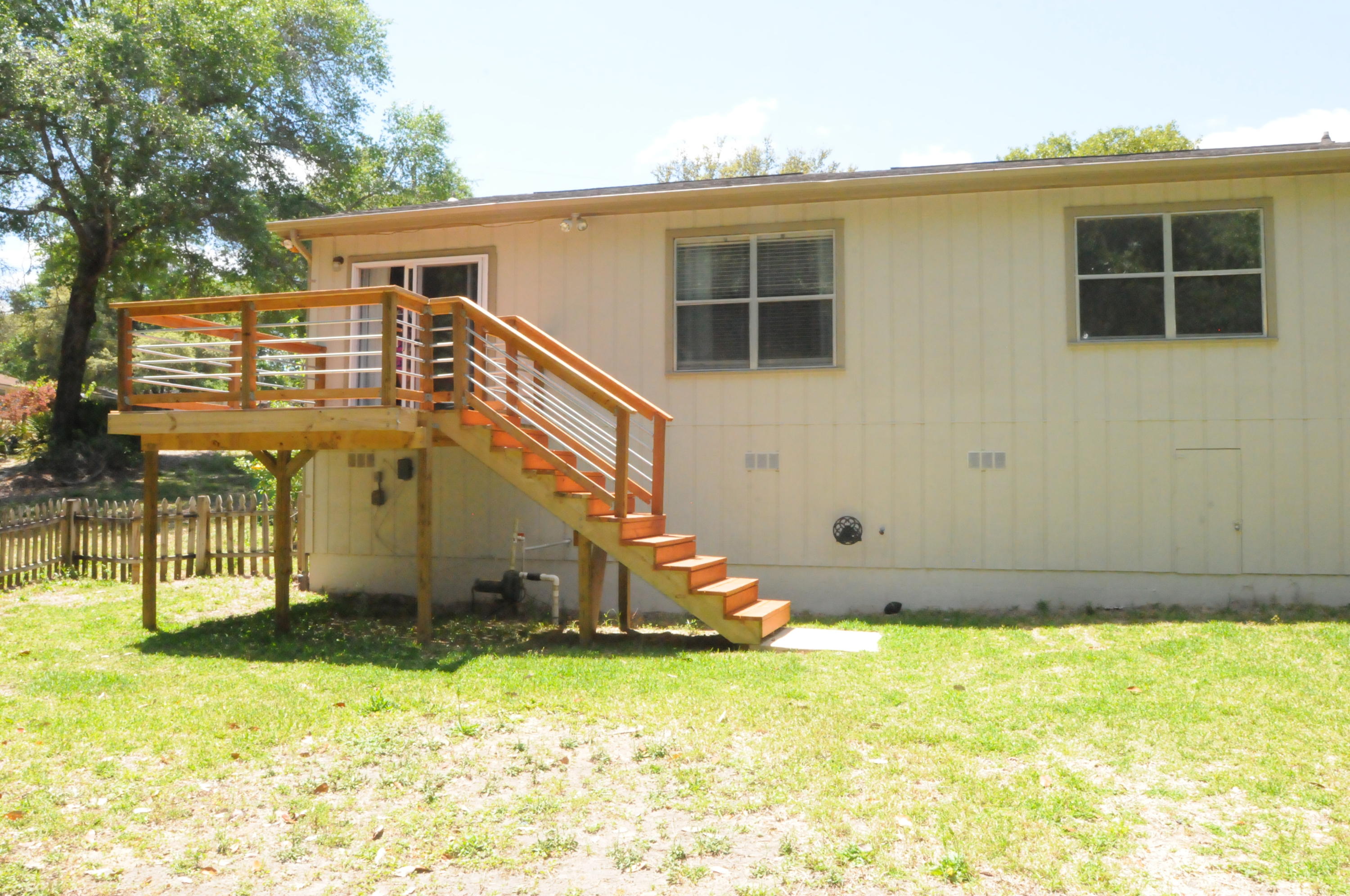 CREEKSIDE - Residential