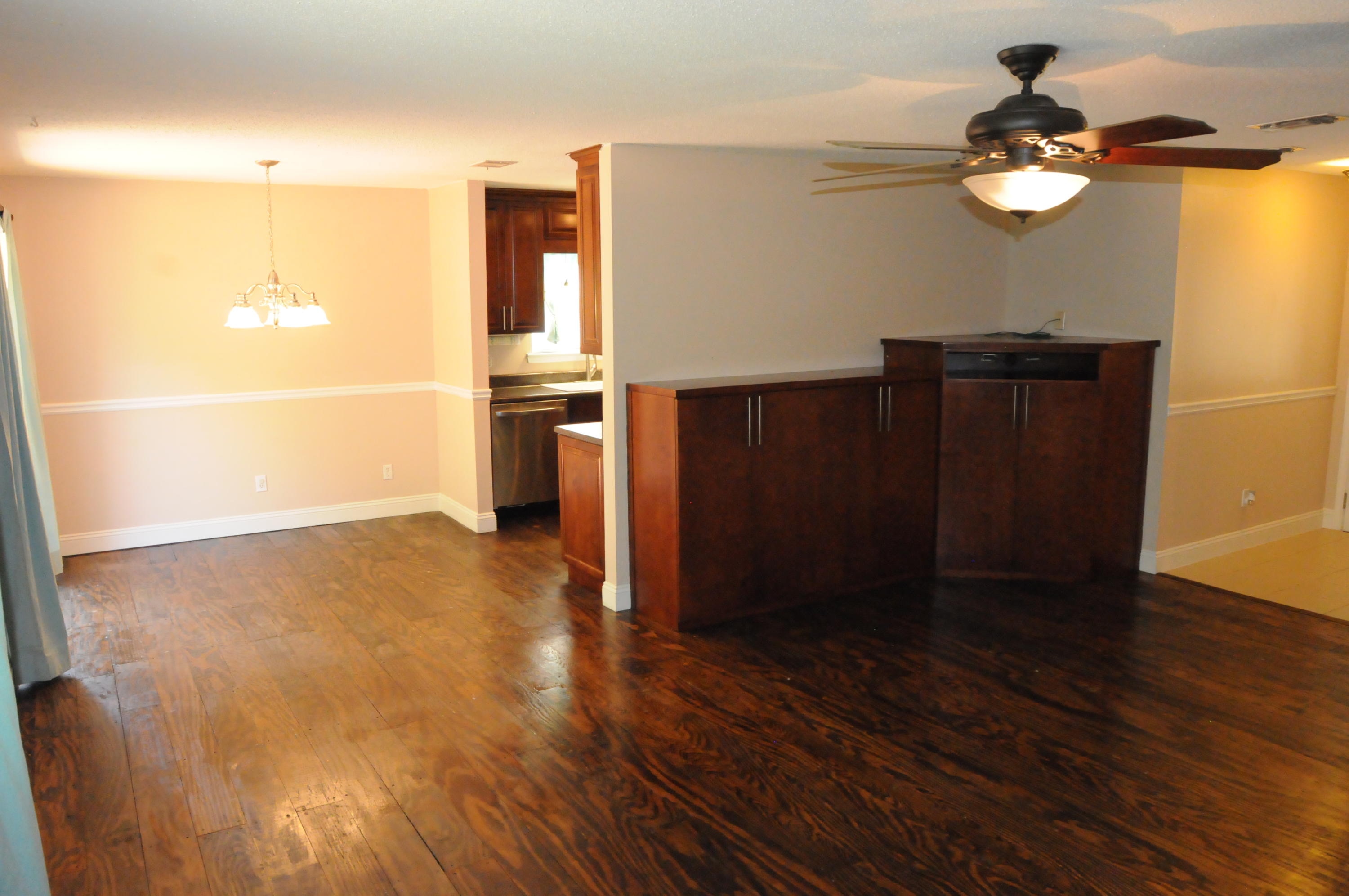 CREEKSIDE - Residential