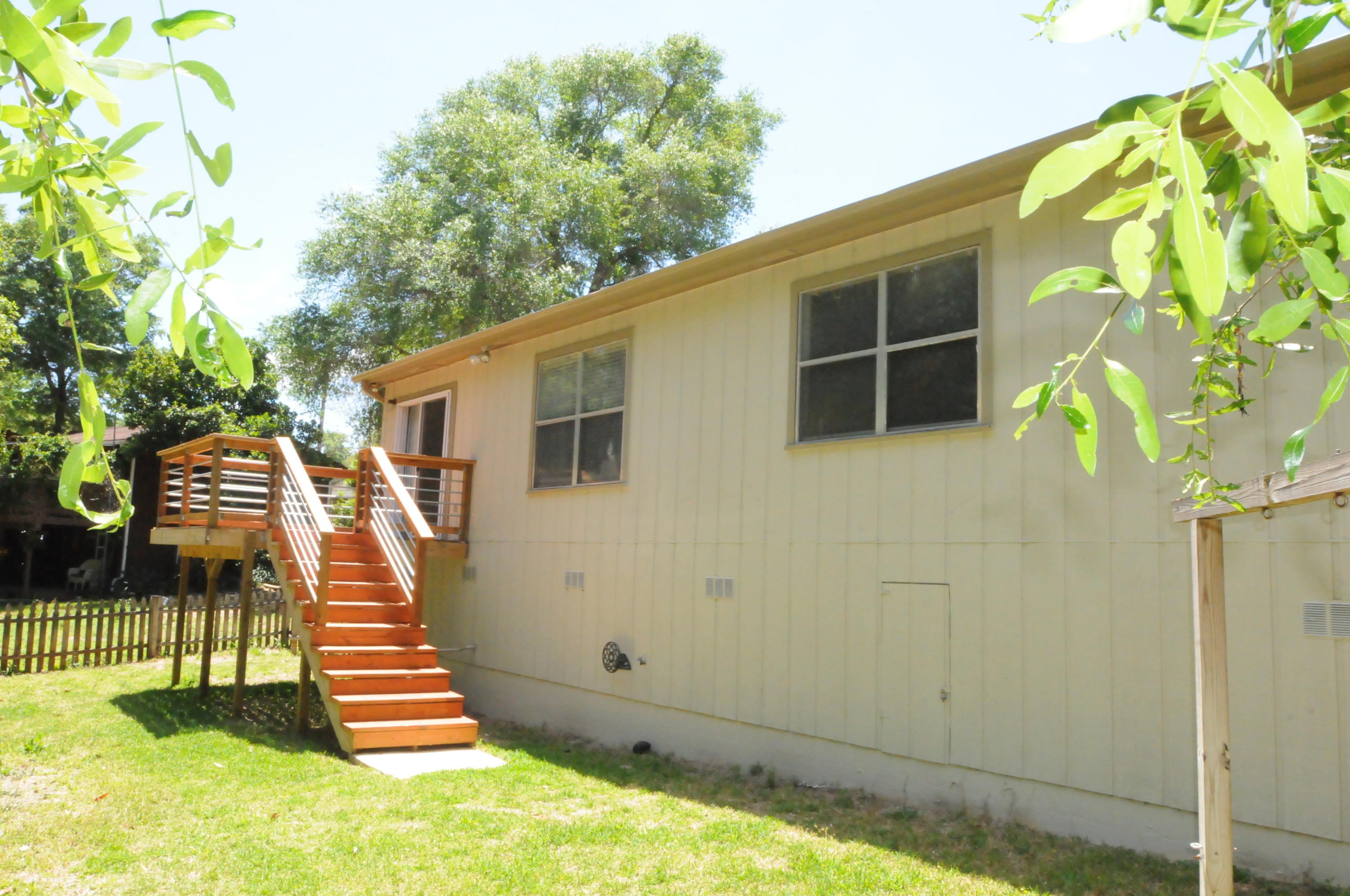 CREEKSIDE - Residential