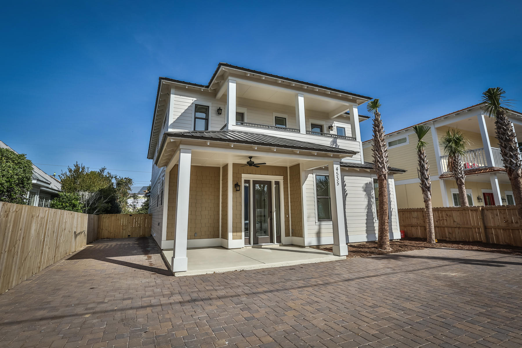 CRYSTAL BEACH - Residential