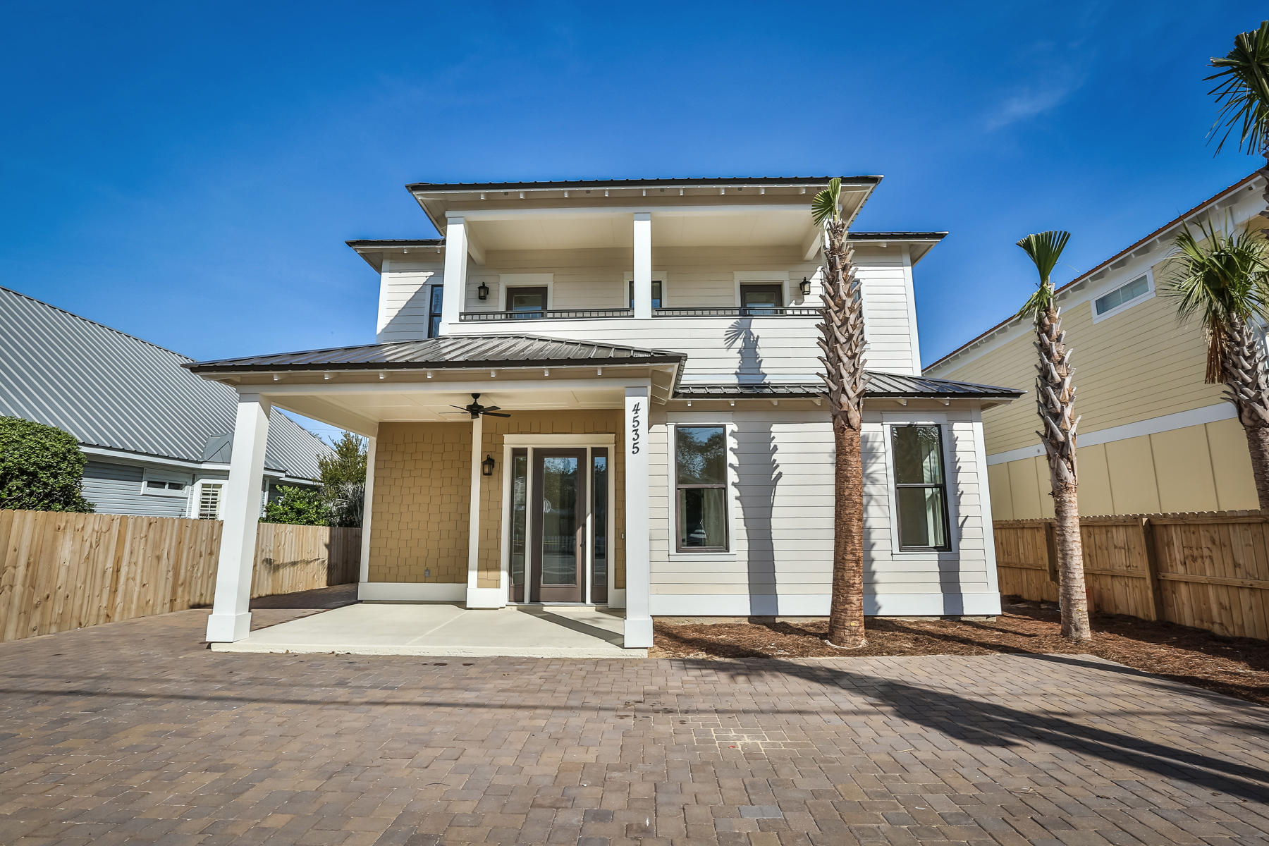 CRYSTAL BEACH - Residential