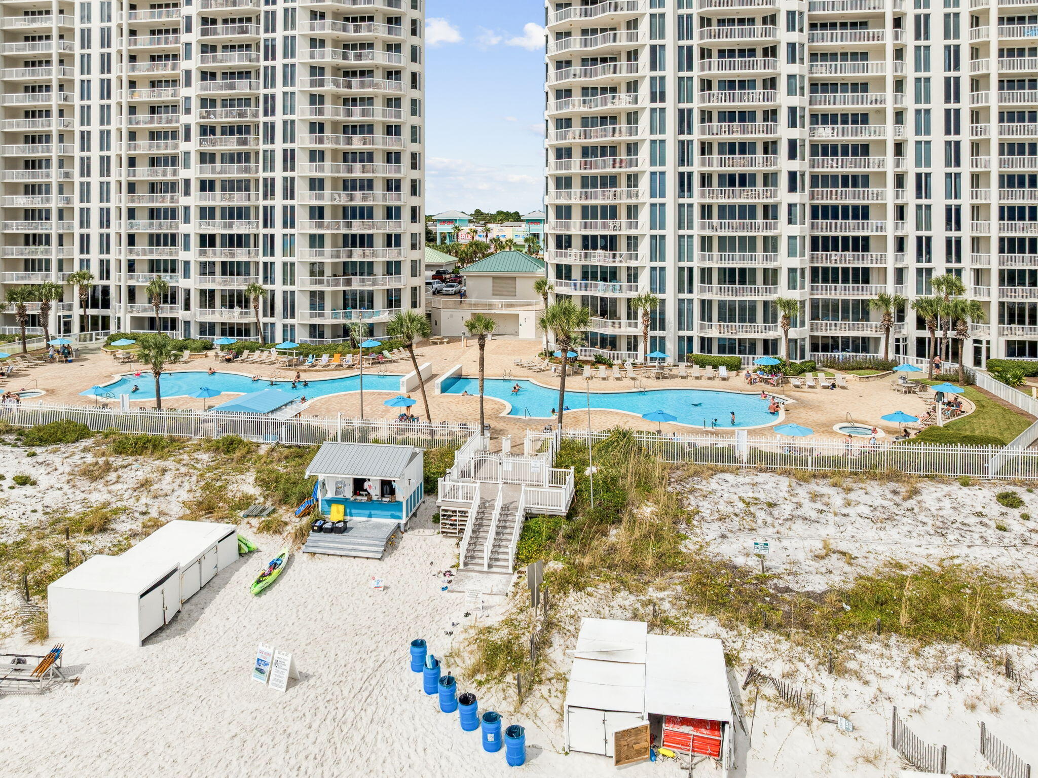 SILVER BEACH TOWERS - Residential