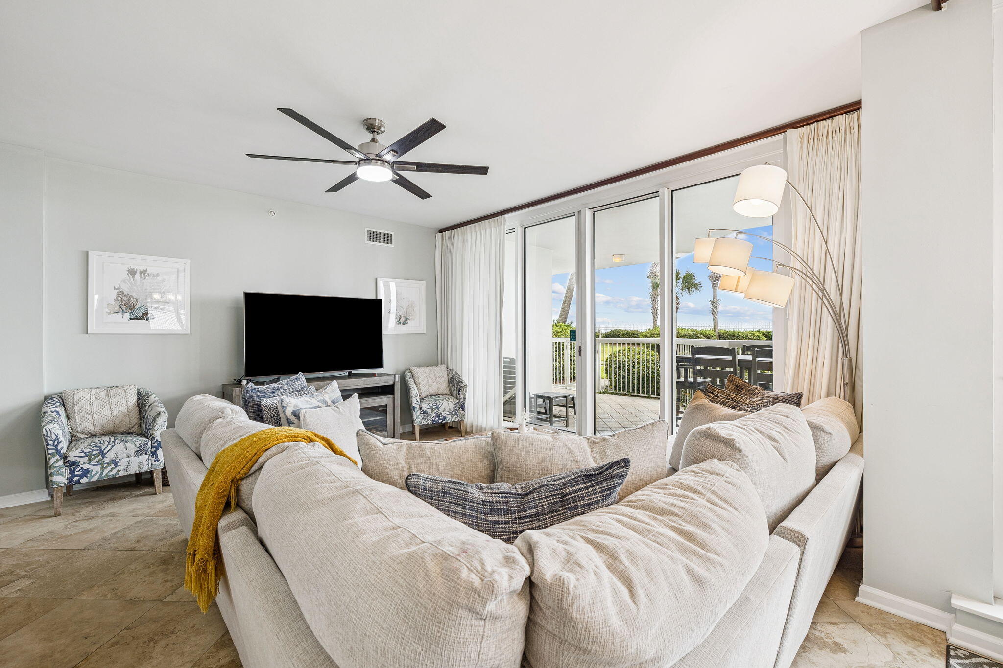 SILVER BEACH TOWERS - Residential