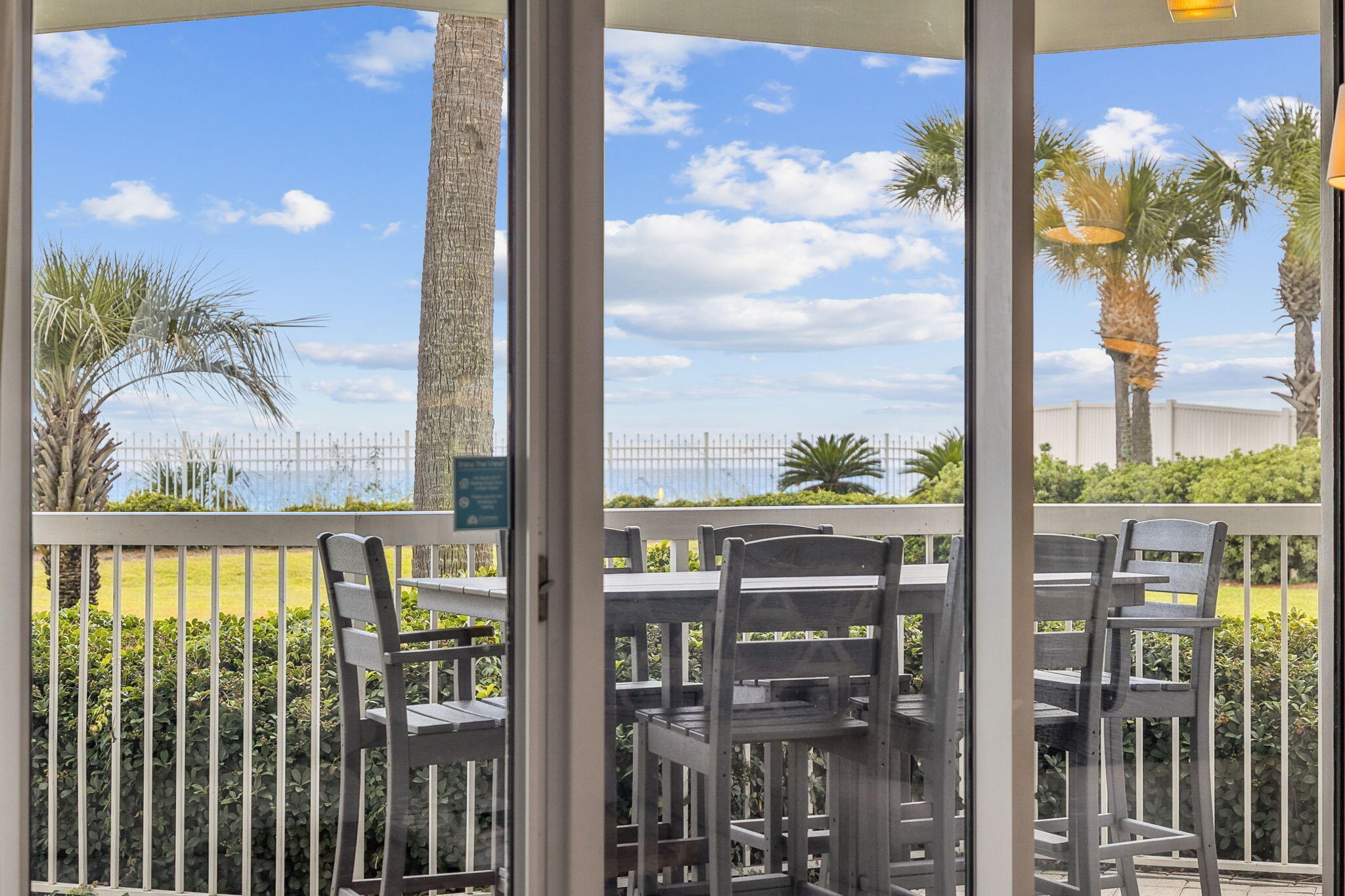 SILVER BEACH TOWERS - Residential