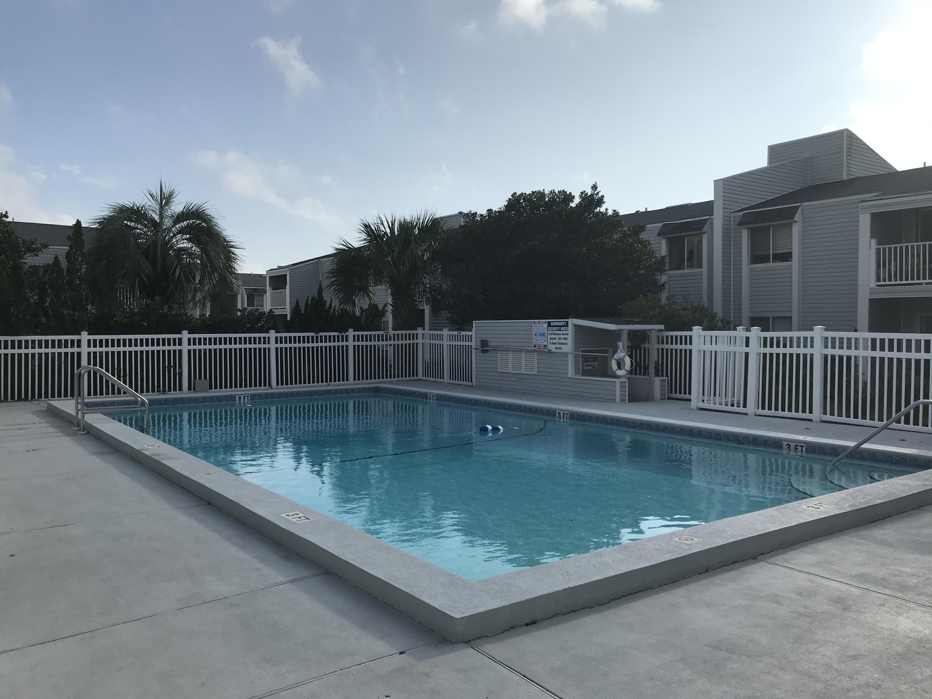 FINISTERRA CONDO - Residential