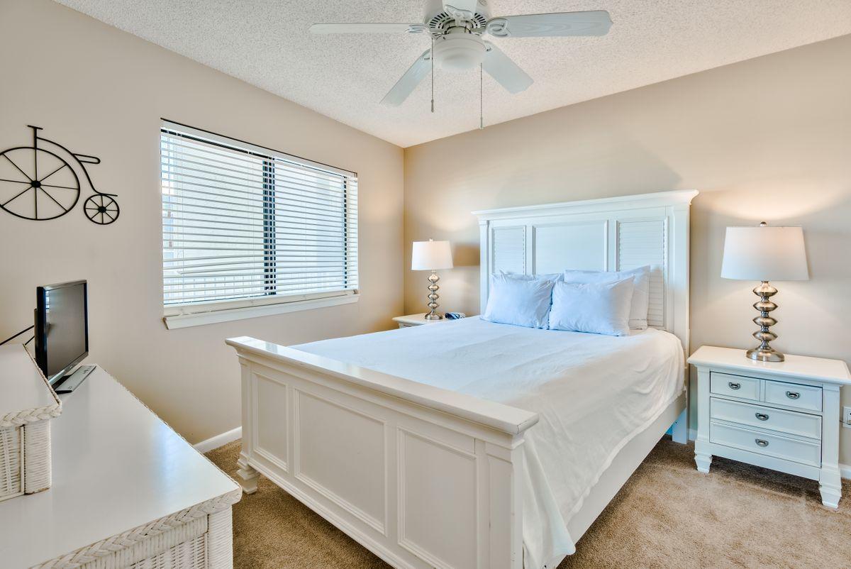 MAINSAIL CONDO PH 4 - Residential