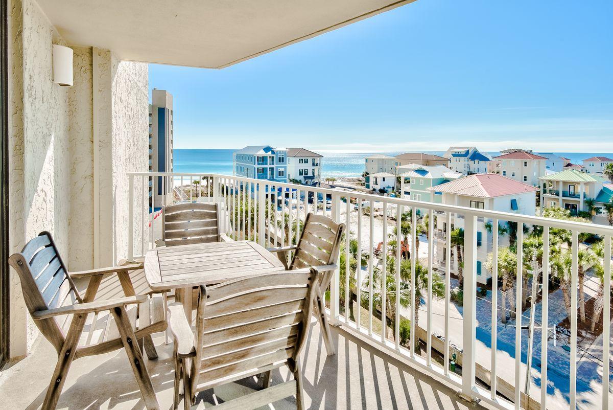 MAINSAIL CONDO PH 4 - Residential