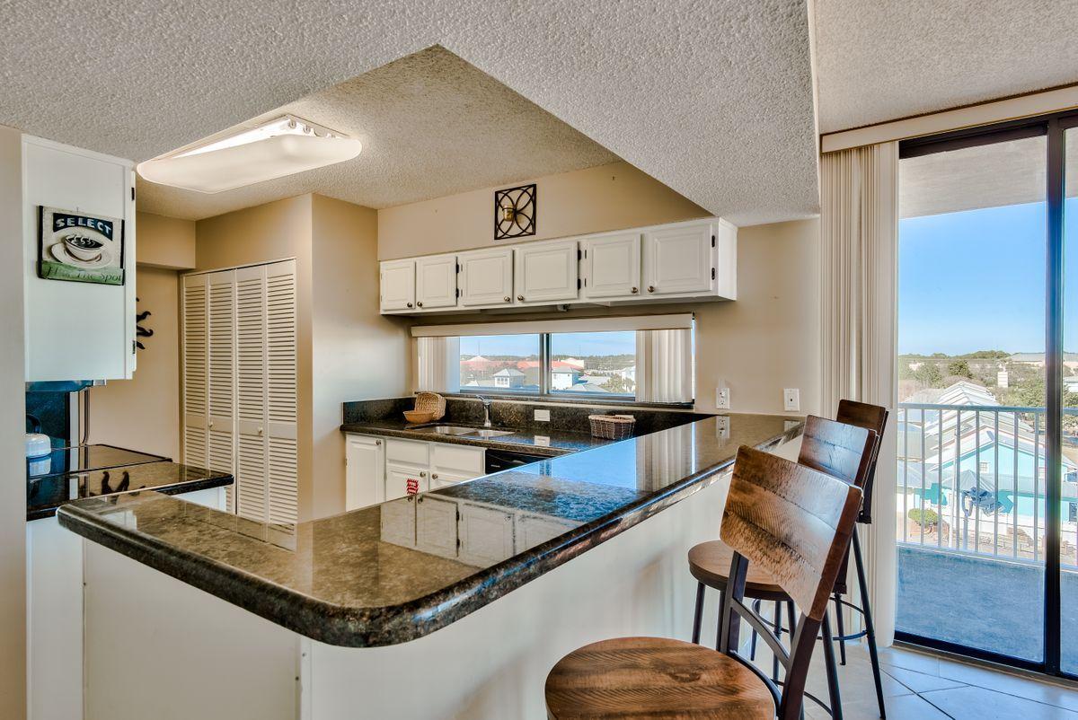 MAINSAIL CONDO PH 4 - Residential