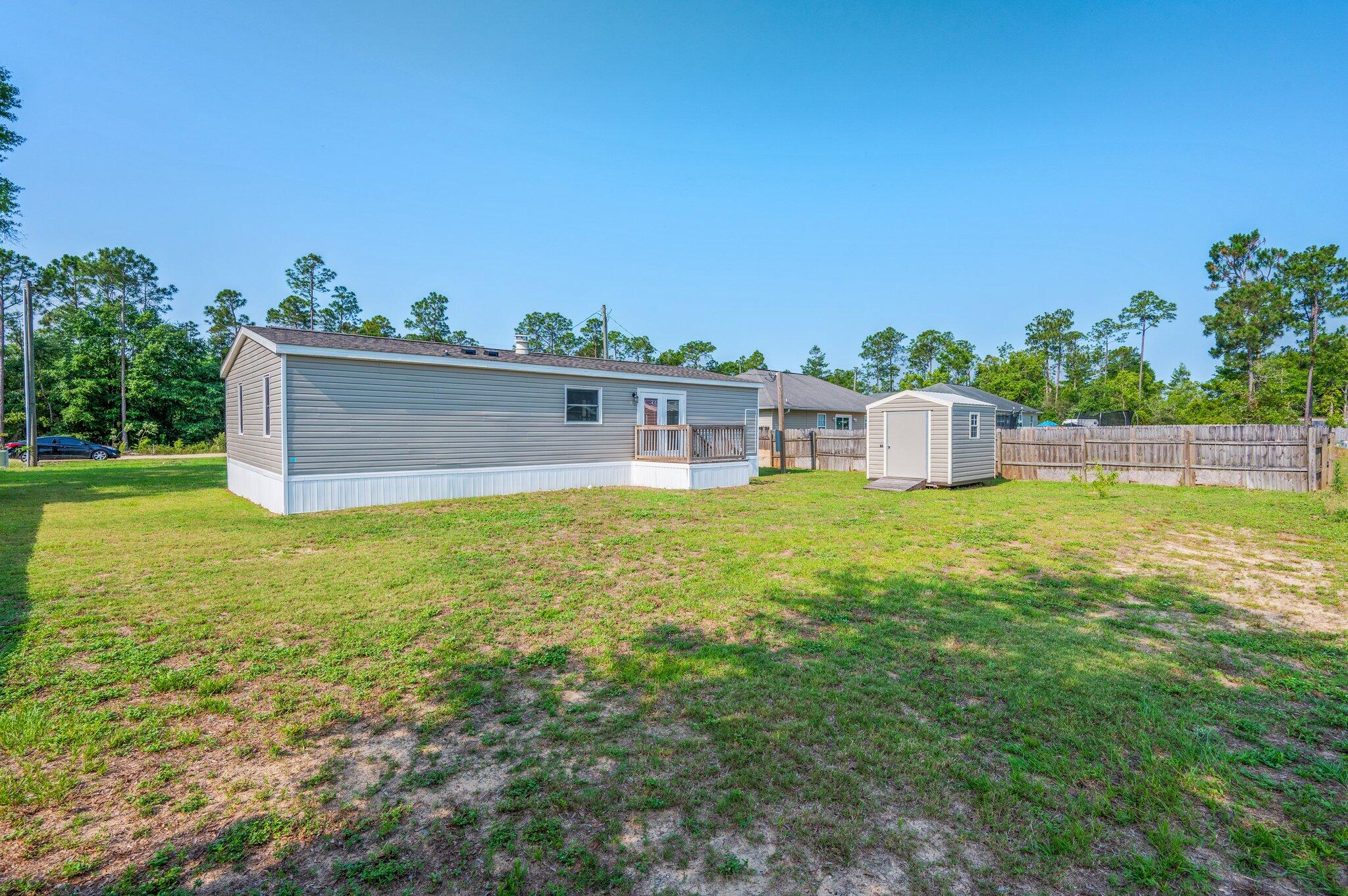 THE PINES - Residential