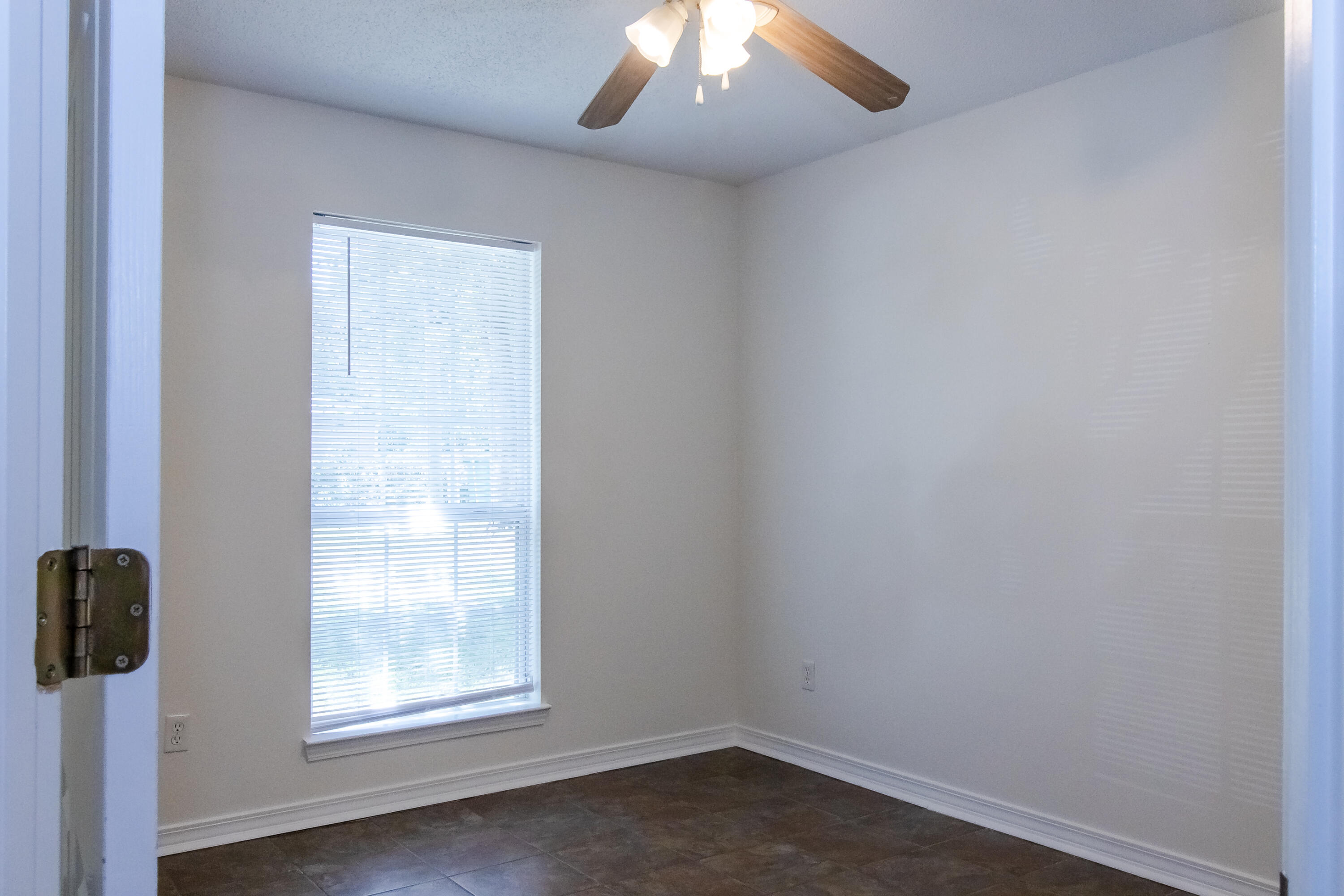 NORTHVIEW ESTATES 5TH ADDN - Residential Lease