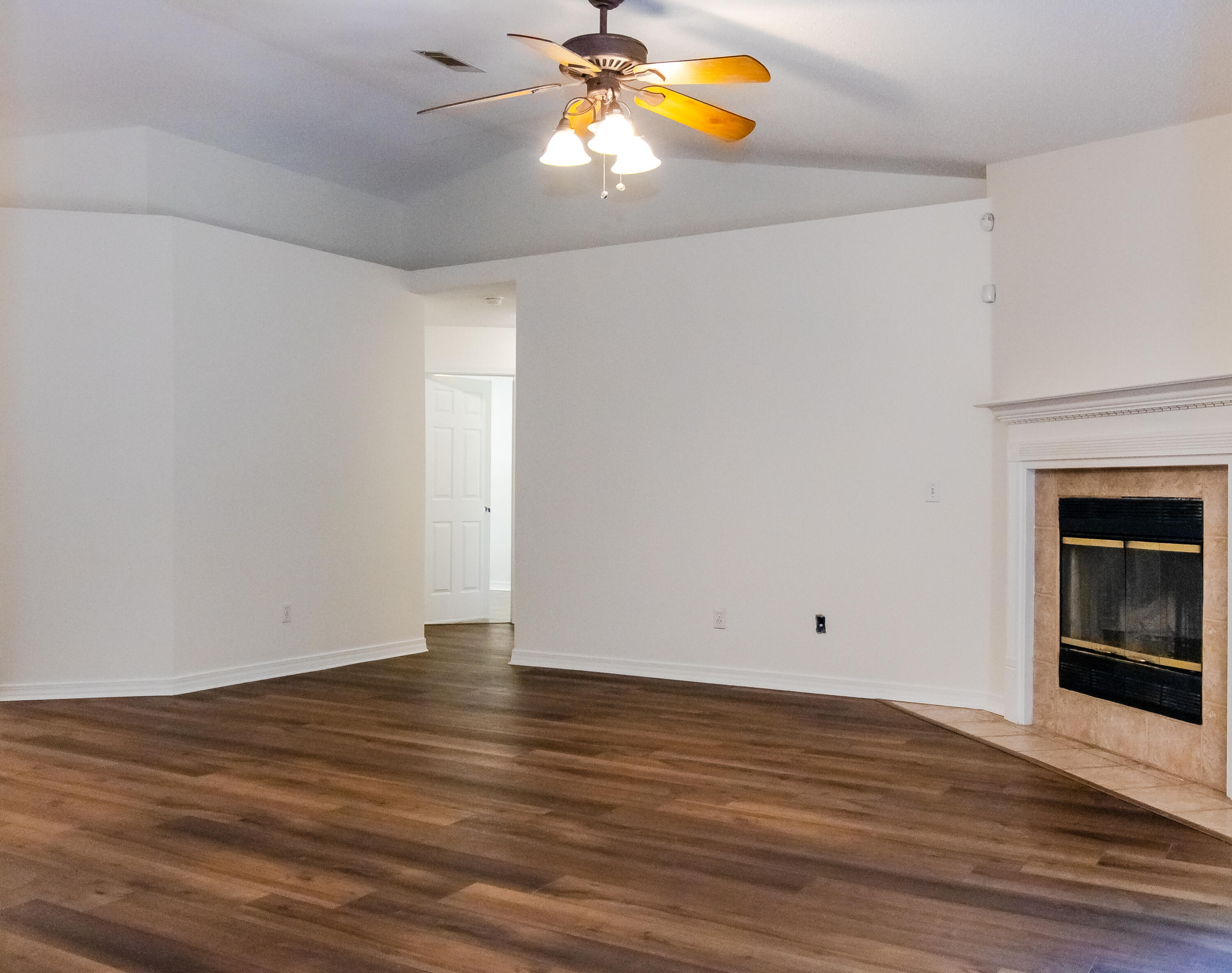 NORTHVIEW ESTATES 5TH ADDN - Residential Lease