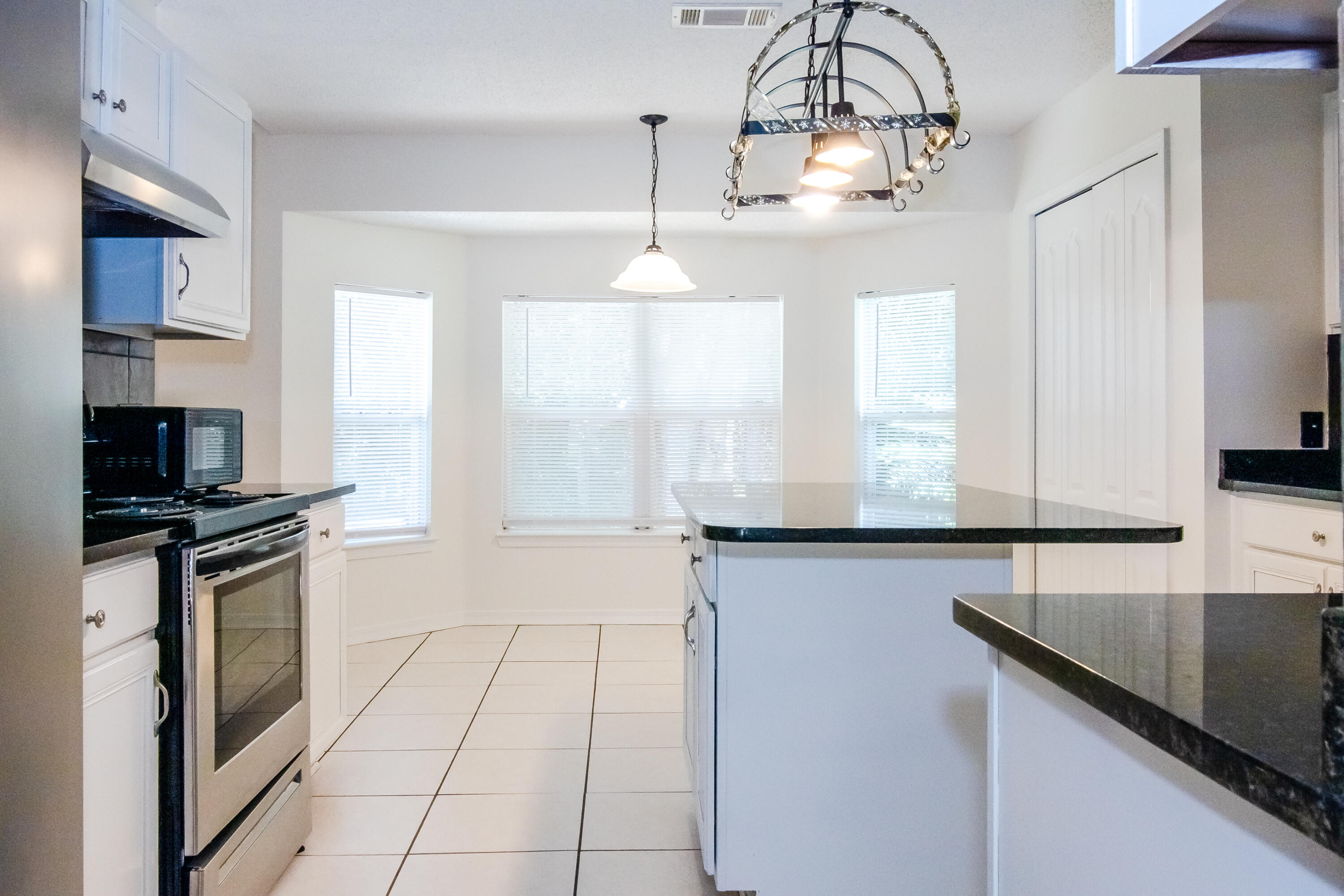 NORTHVIEW ESTATES 5TH ADDN - Residential Lease