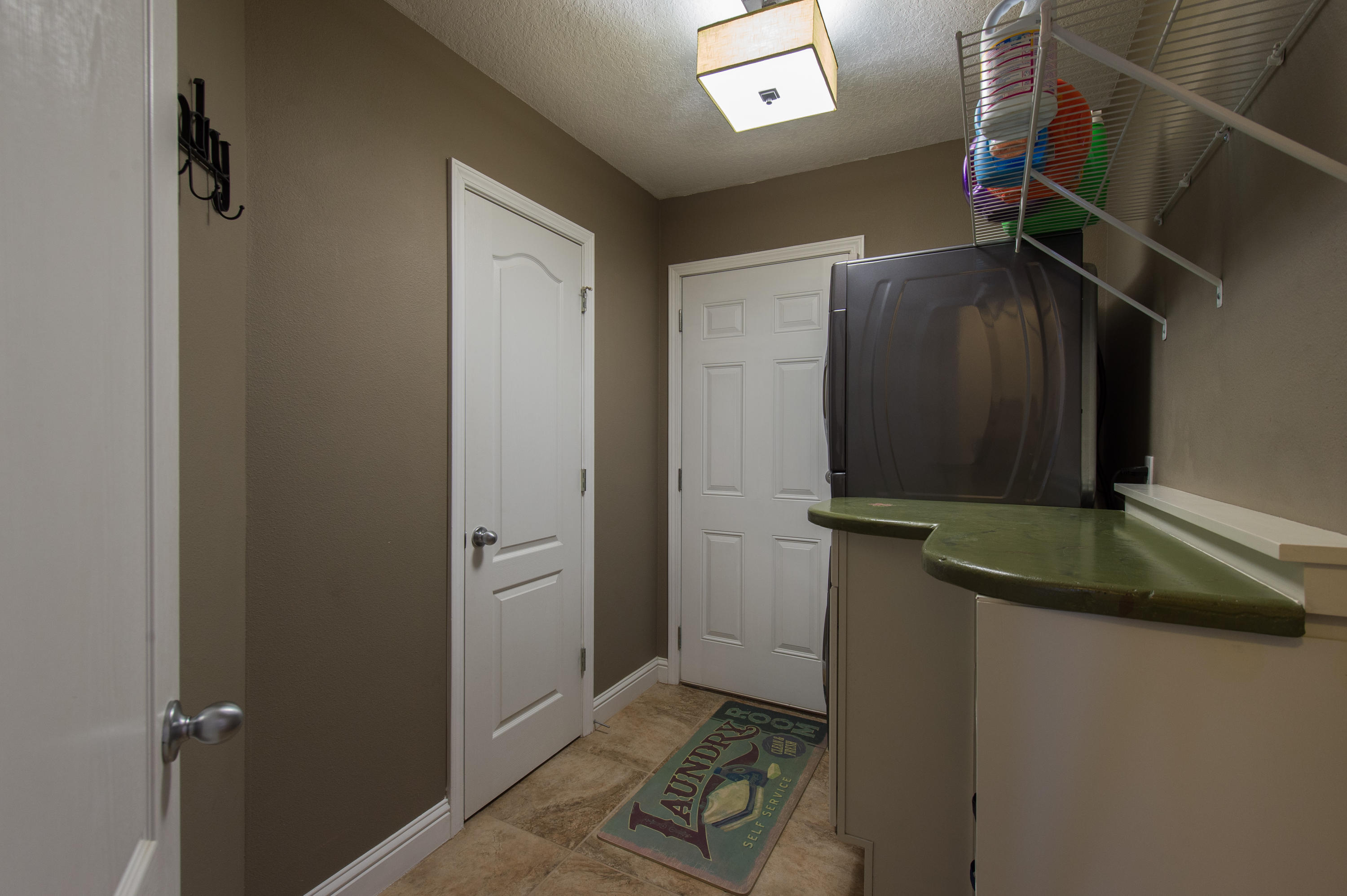 SILVER SPRINGS EST - Residential