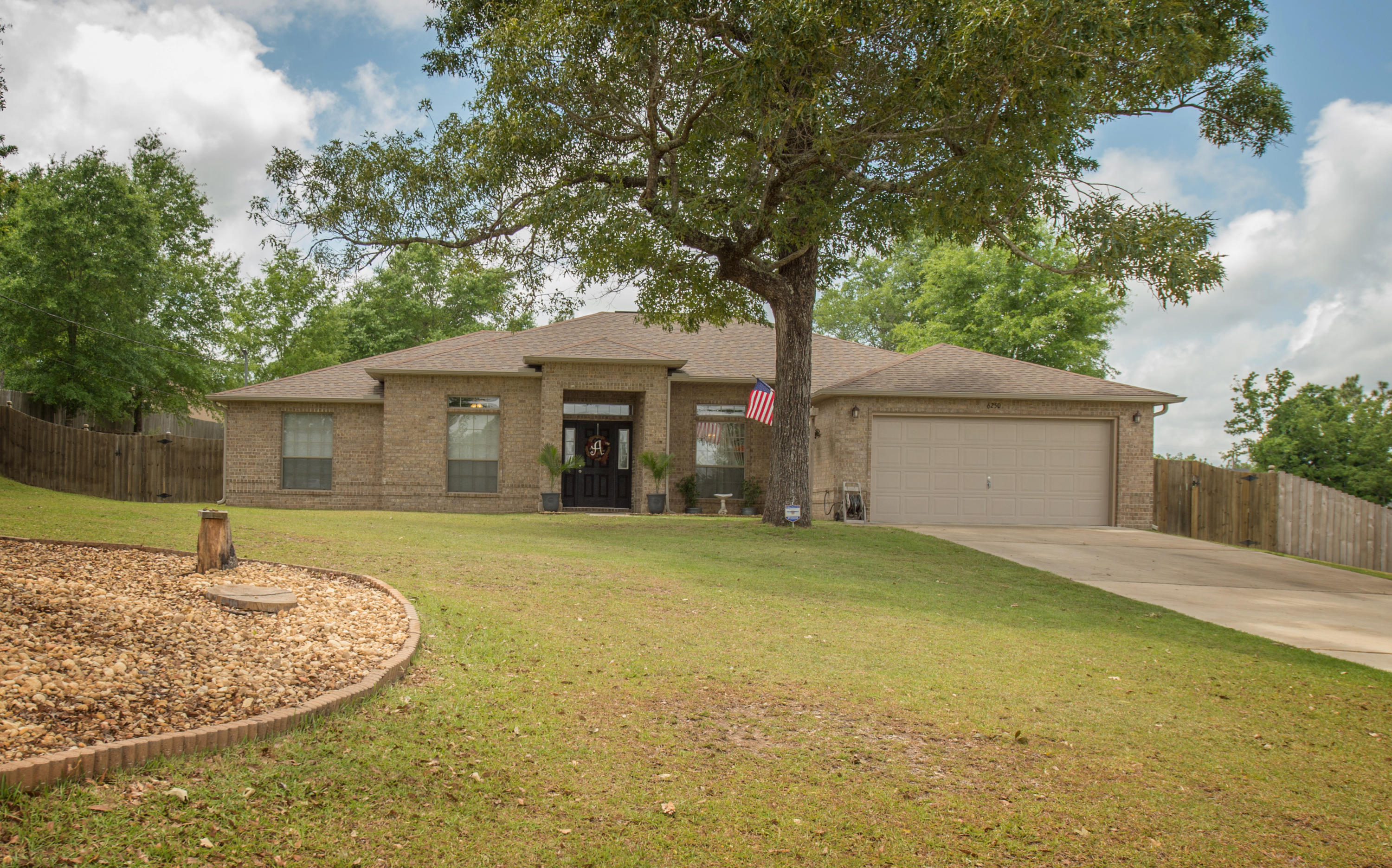 SILVER SPRINGS EST - Residential