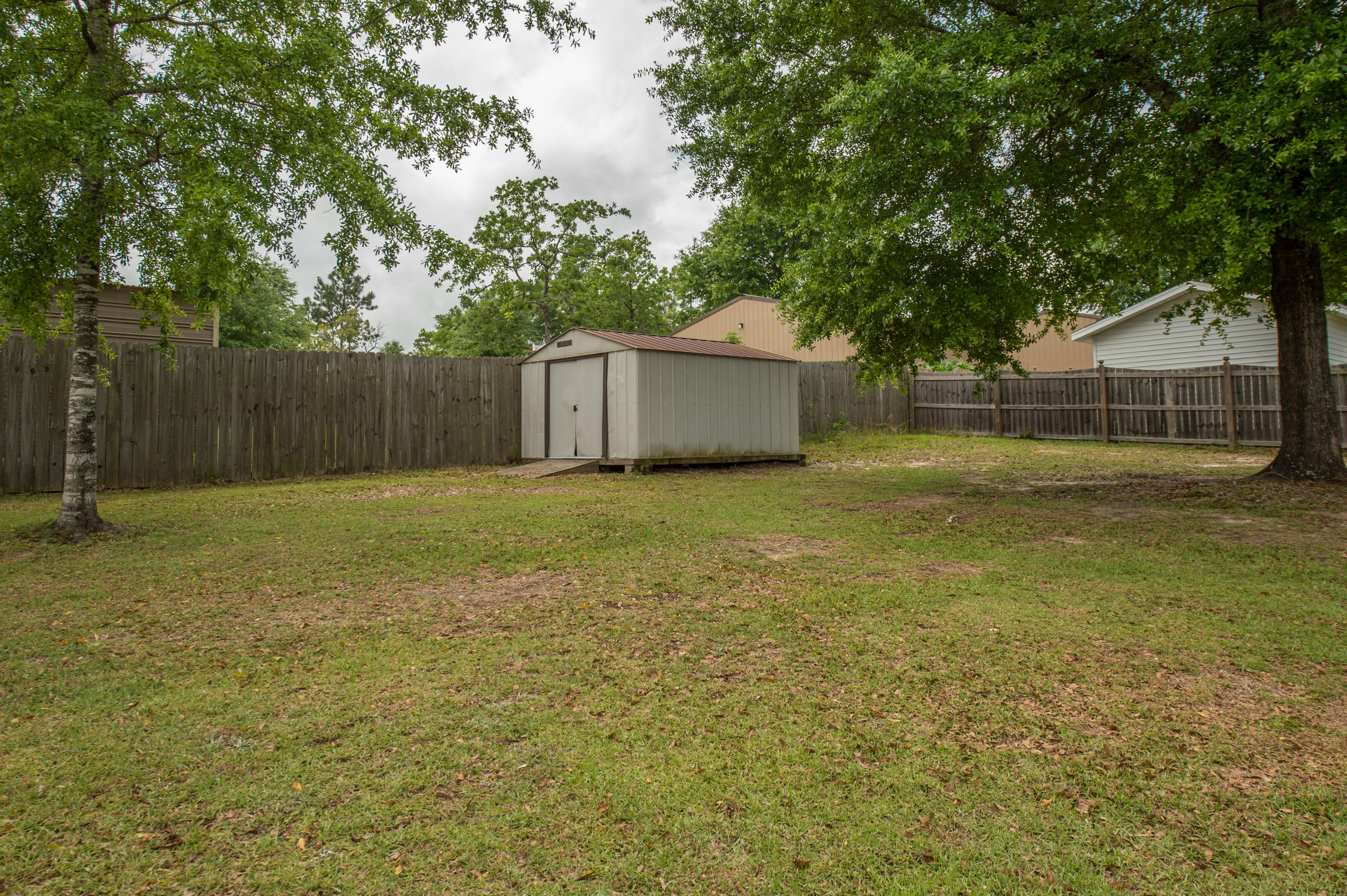 SILVER SPRINGS EST - Residential