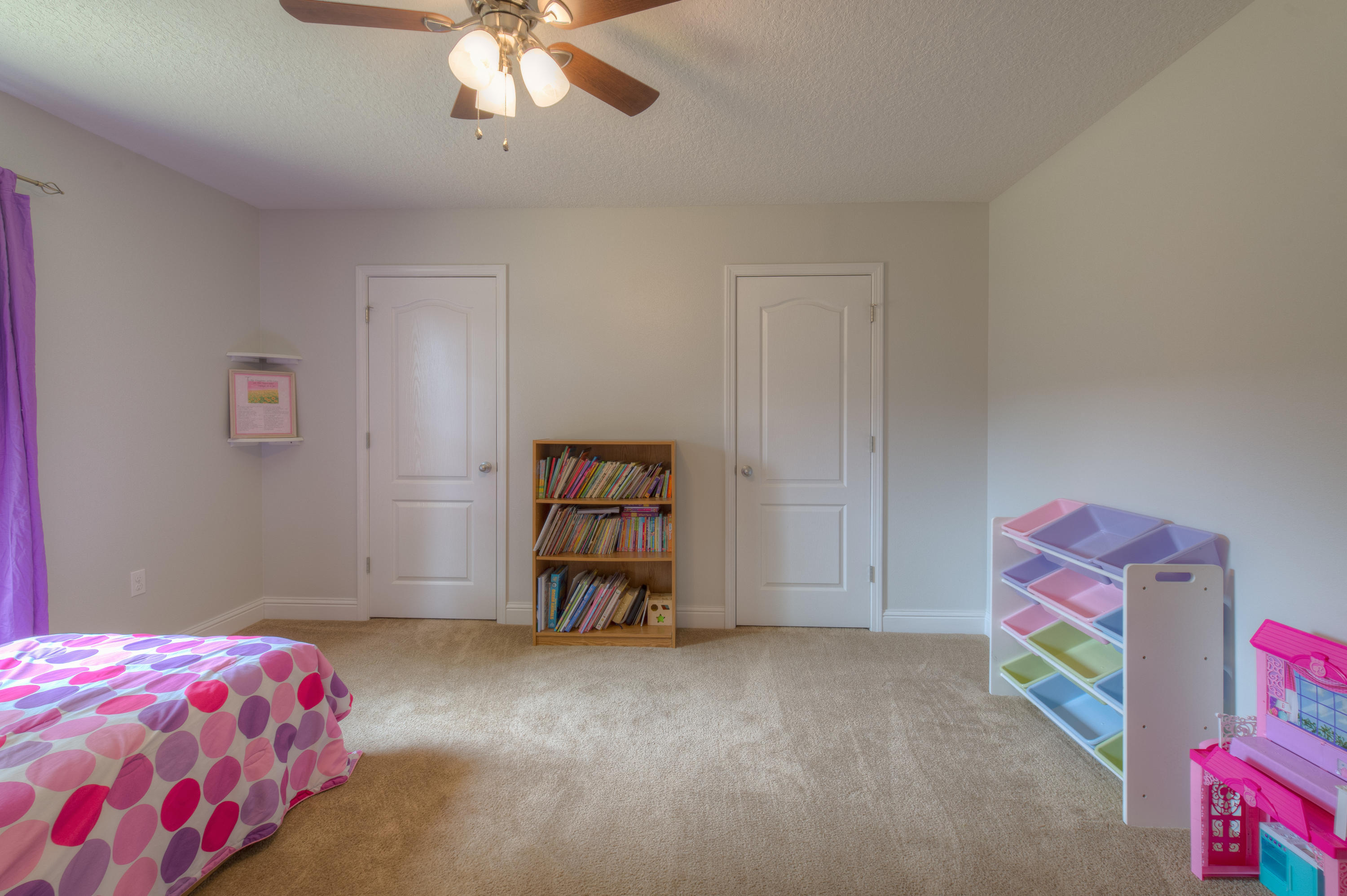 SILVER SPRINGS EST - Residential