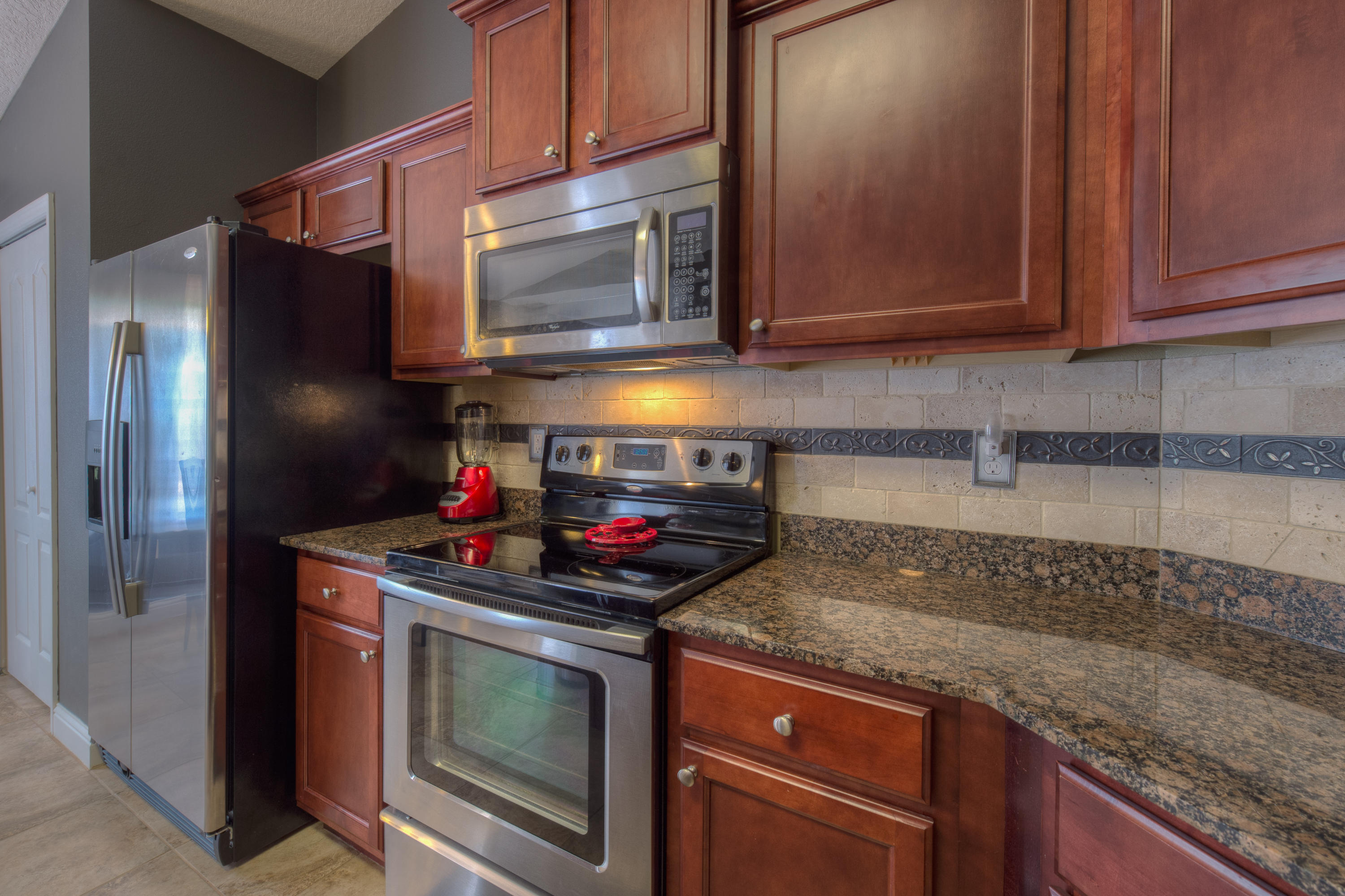 SILVER SPRINGS EST - Residential