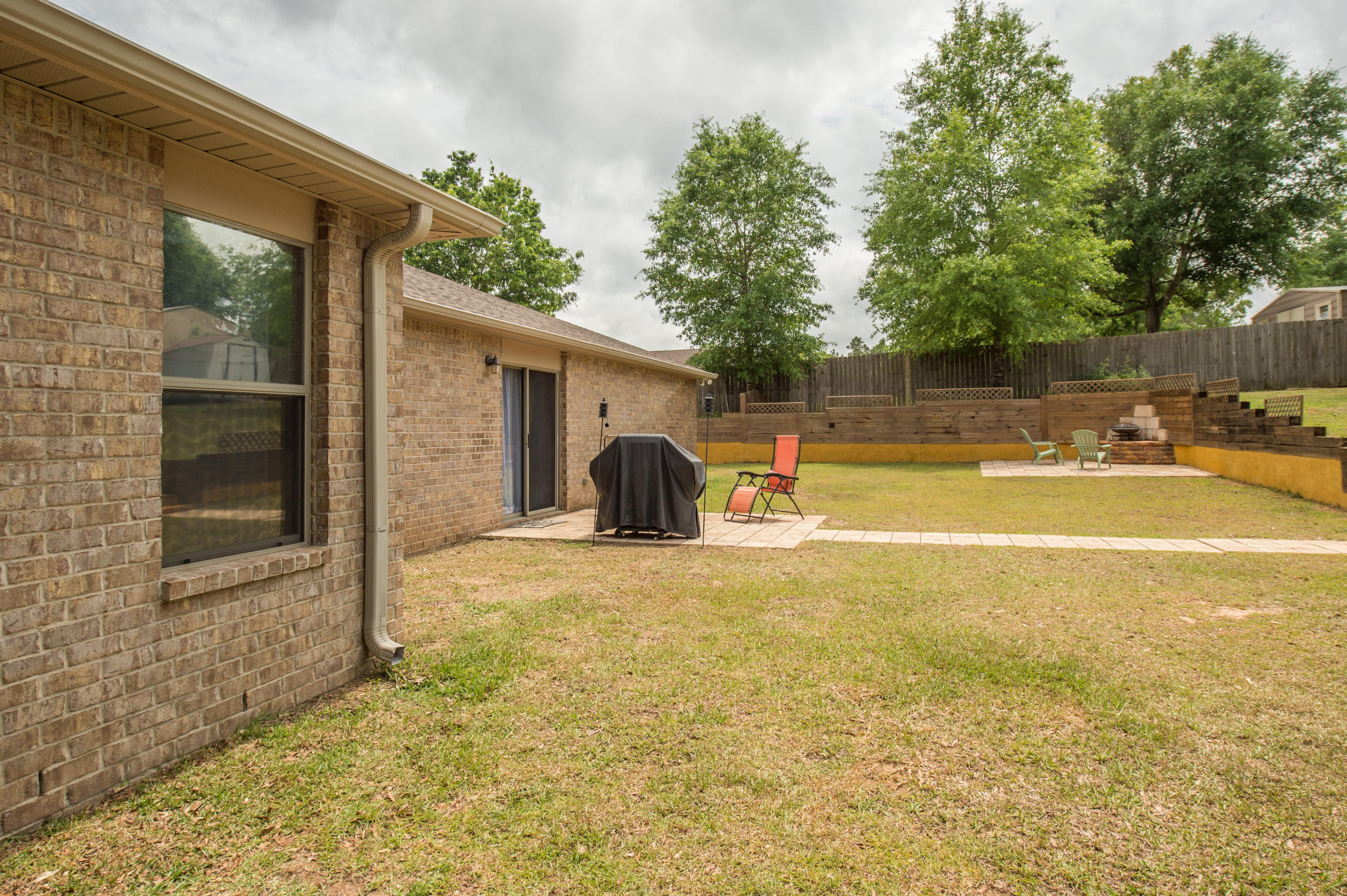 SILVER SPRINGS EST - Residential