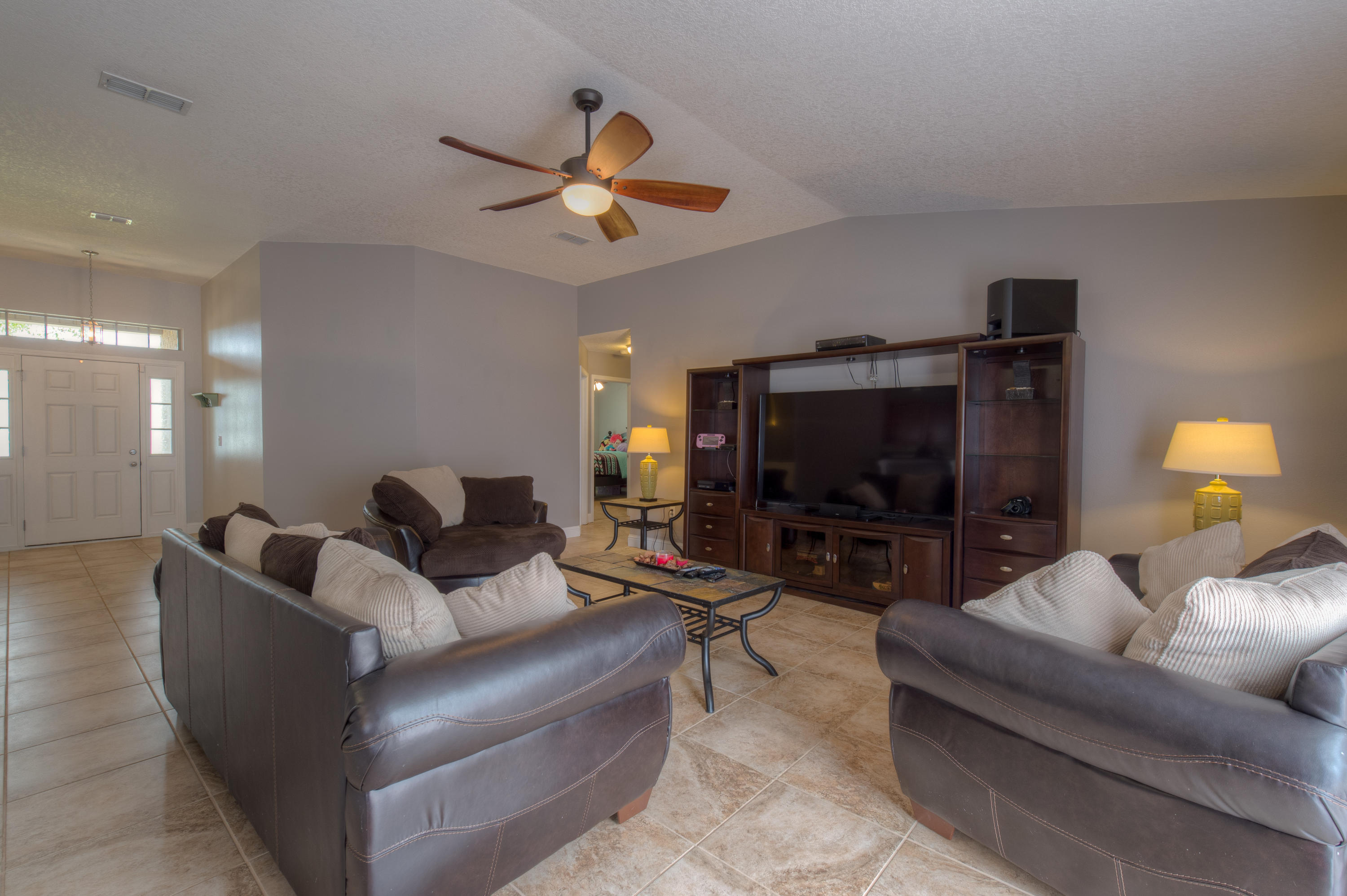 SILVER SPRINGS EST - Residential