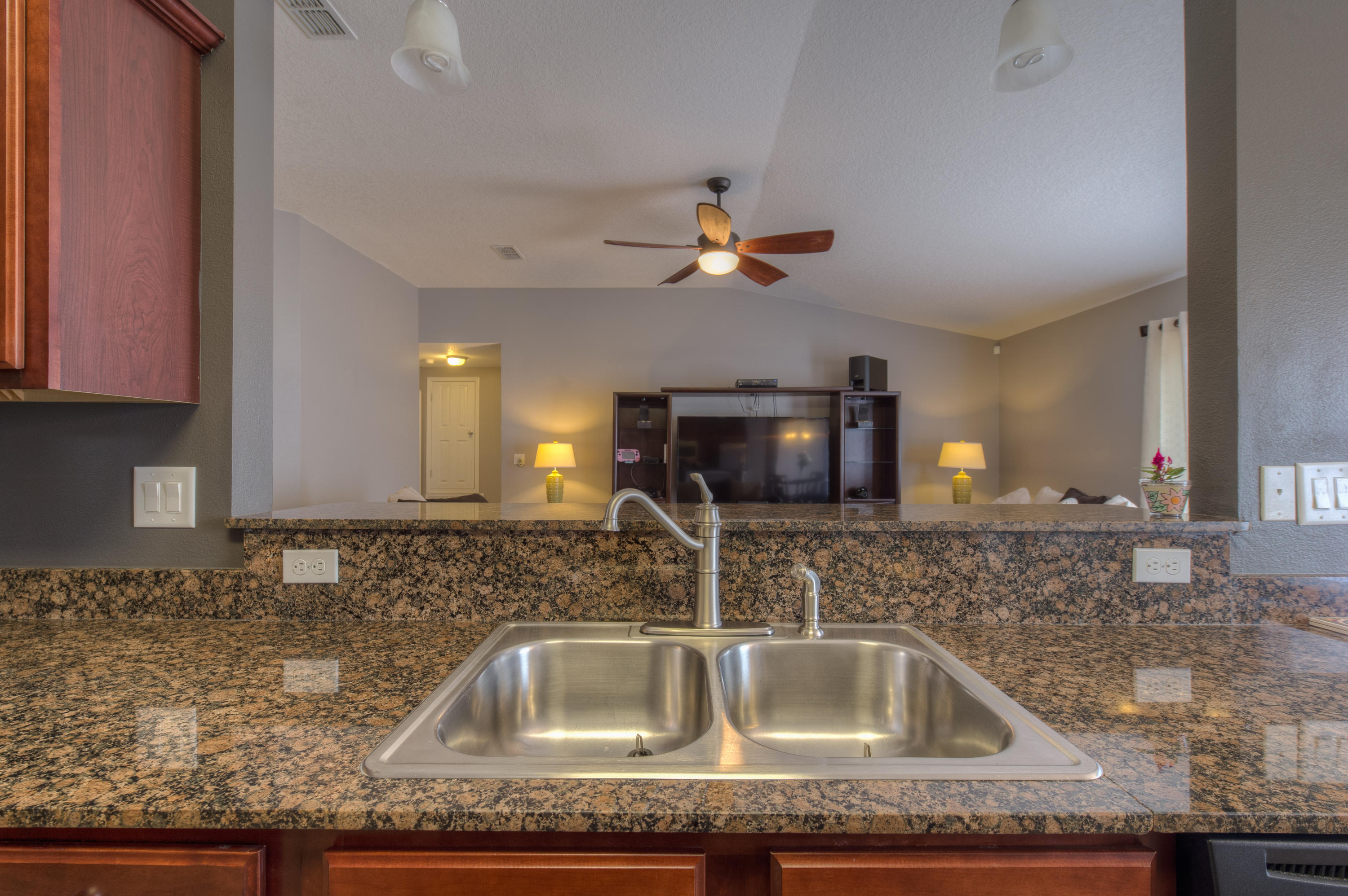 SILVER SPRINGS EST - Residential