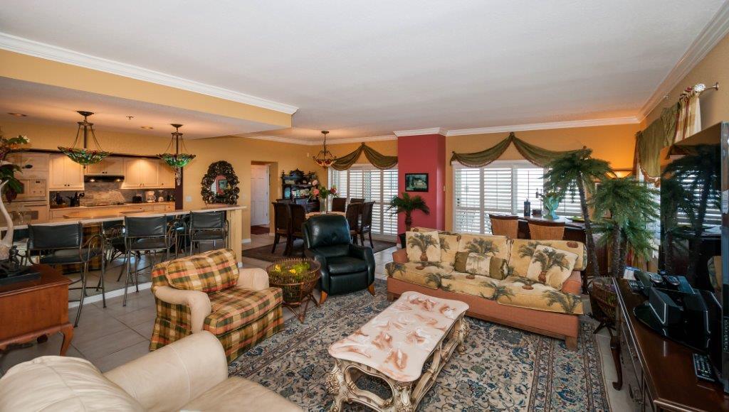 DESTIN TOWERS CONDO - Residential