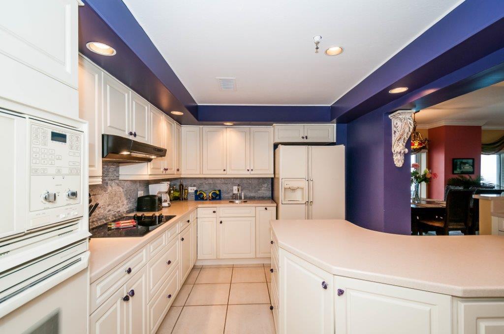 DESTIN TOWERS CONDO - Residential