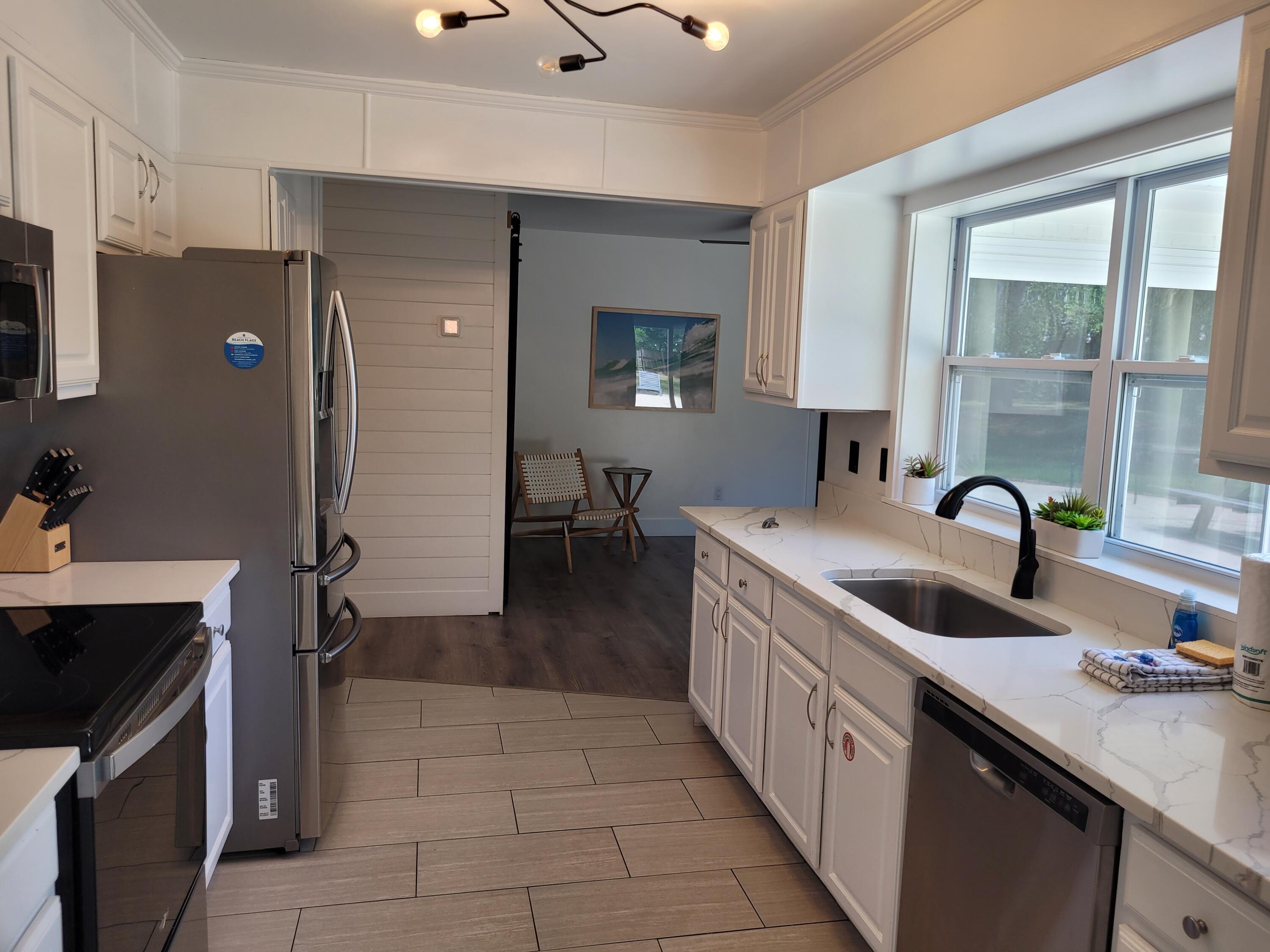 SANDESTIN ESTATES - Residential Lease